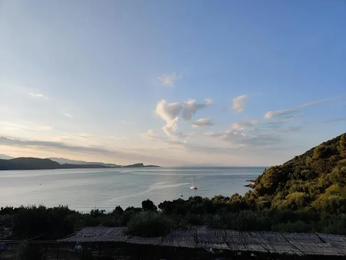Enjoy Lichnos Bay Village, Camping, Hotel and Apartments