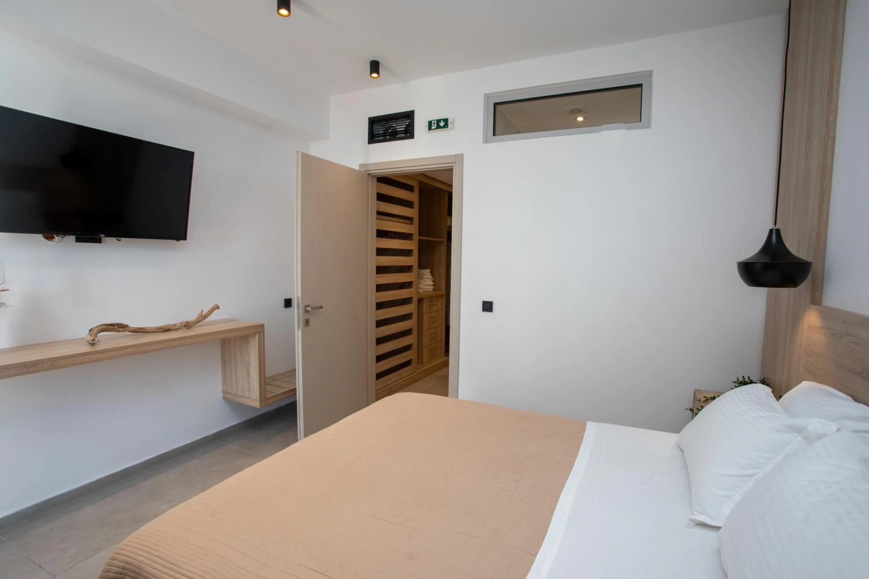 Bed in Enjoy Lichnos Bay Village, Camping, Hotel and Apartments