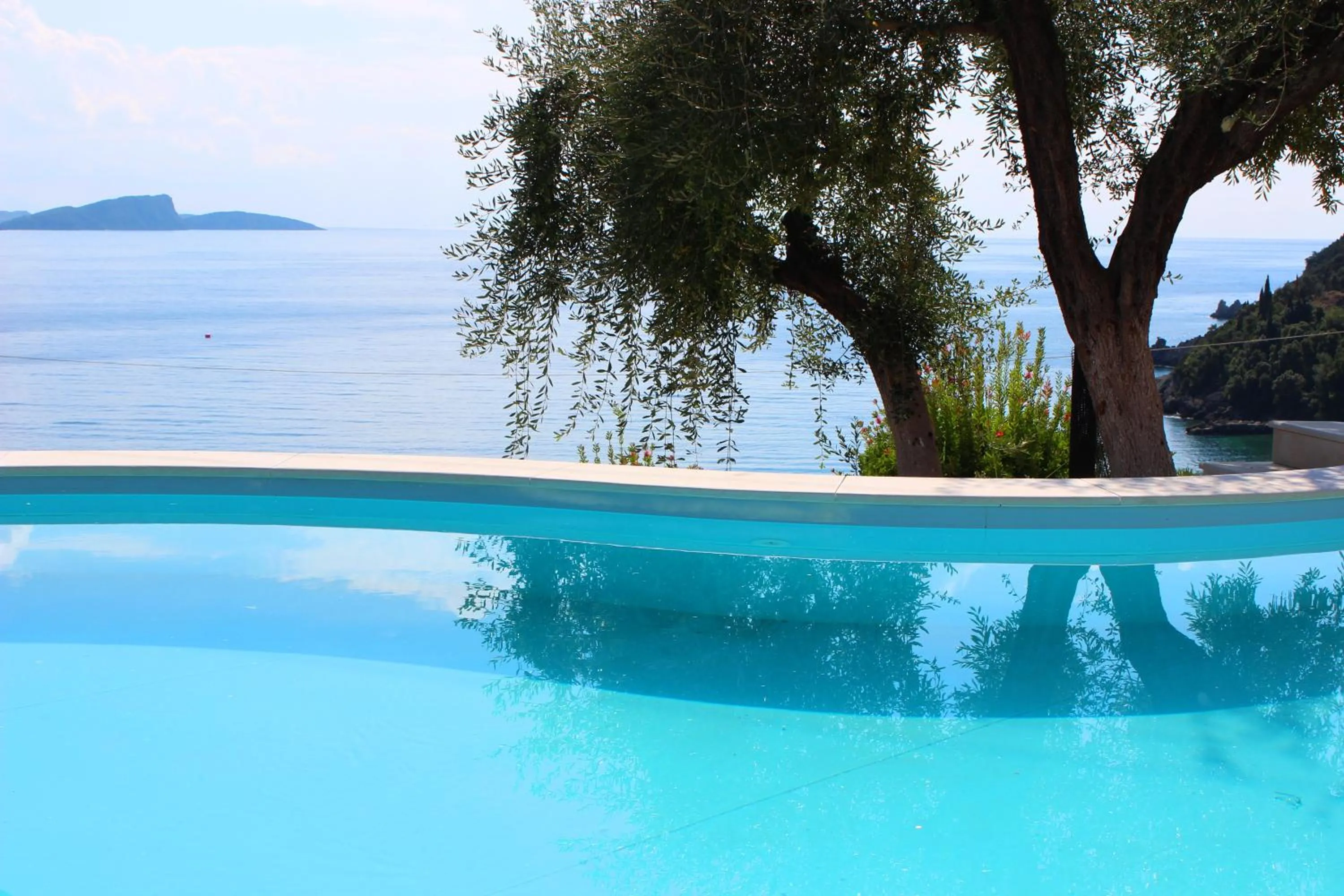 Enjoy Lichnos Bay Village, Camping, Hotel and Apartments