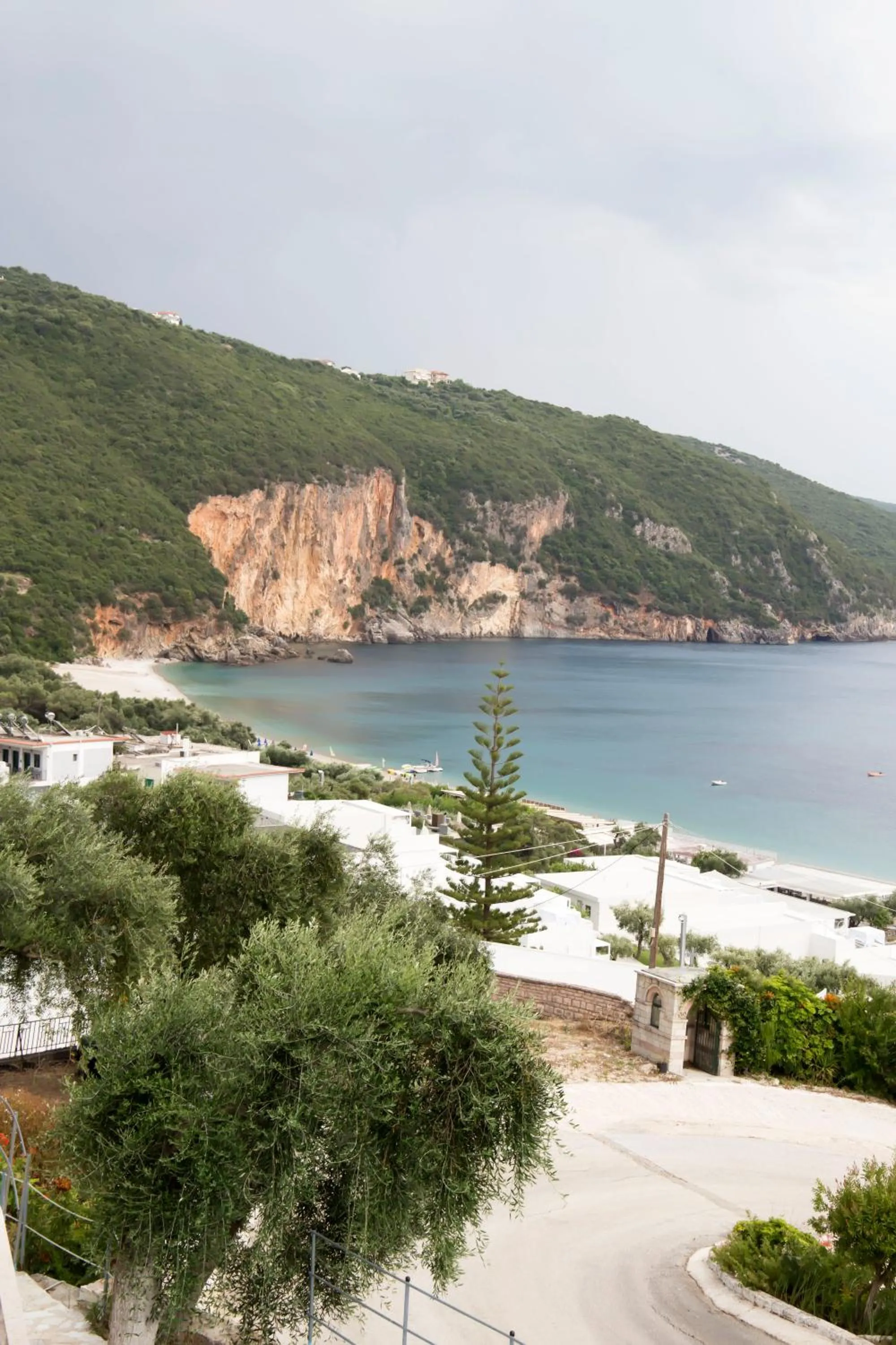 Enjoy Lichnos Bay Village, Camping, Hotel and Apartments