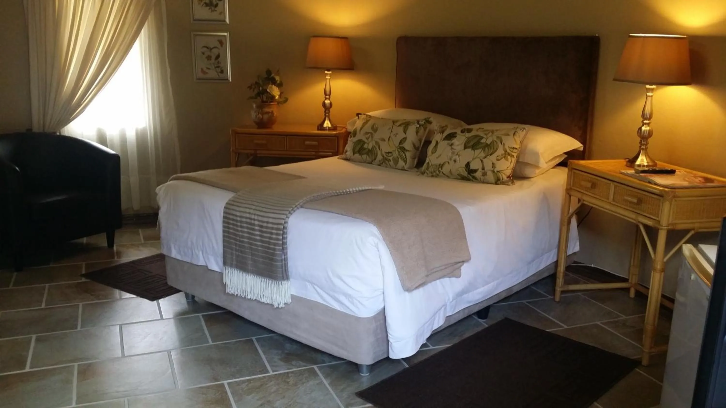 Bedroom, Bed in Farmhouse Lodge