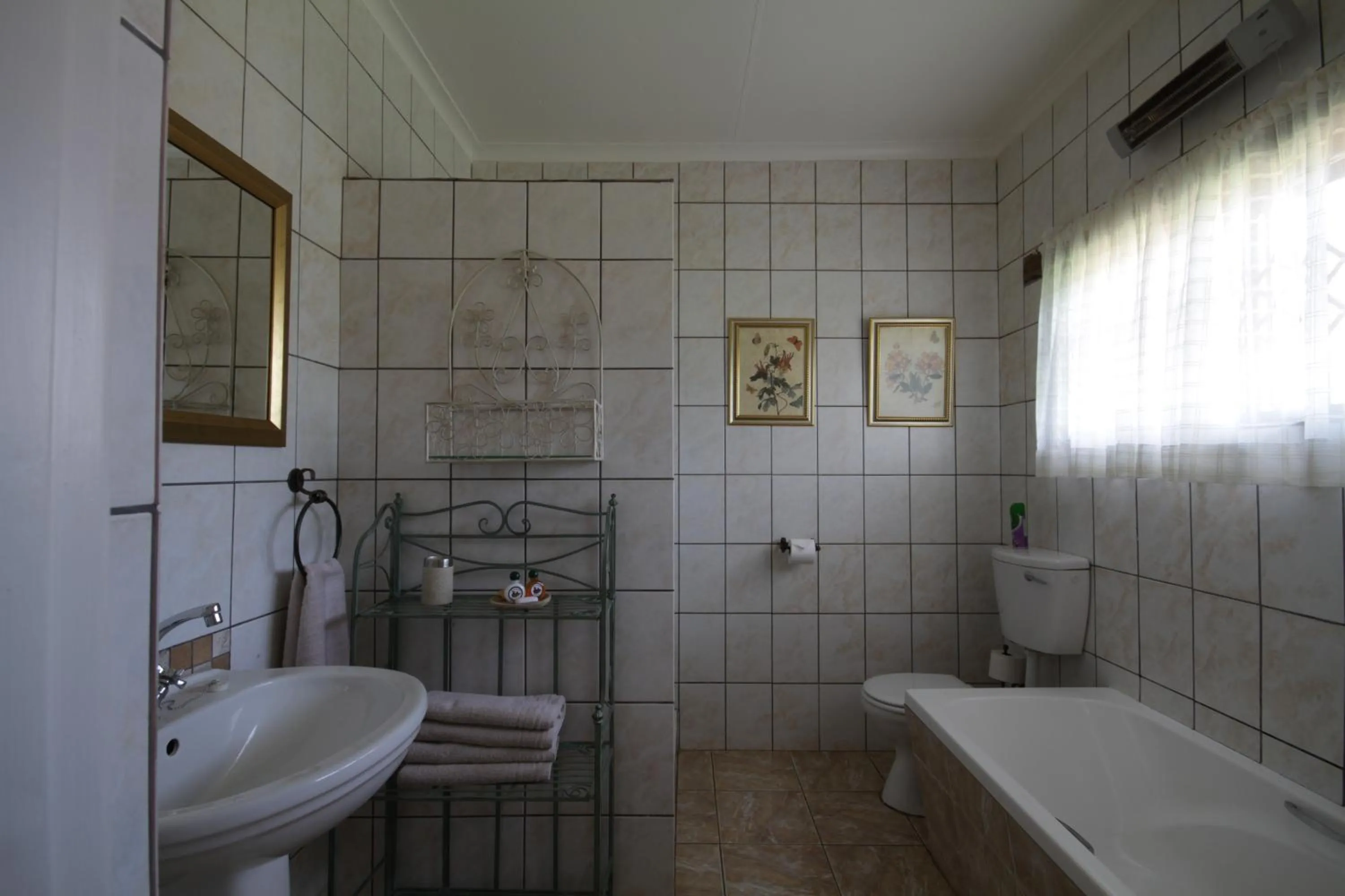 Bathroom in Farmhouse Lodge