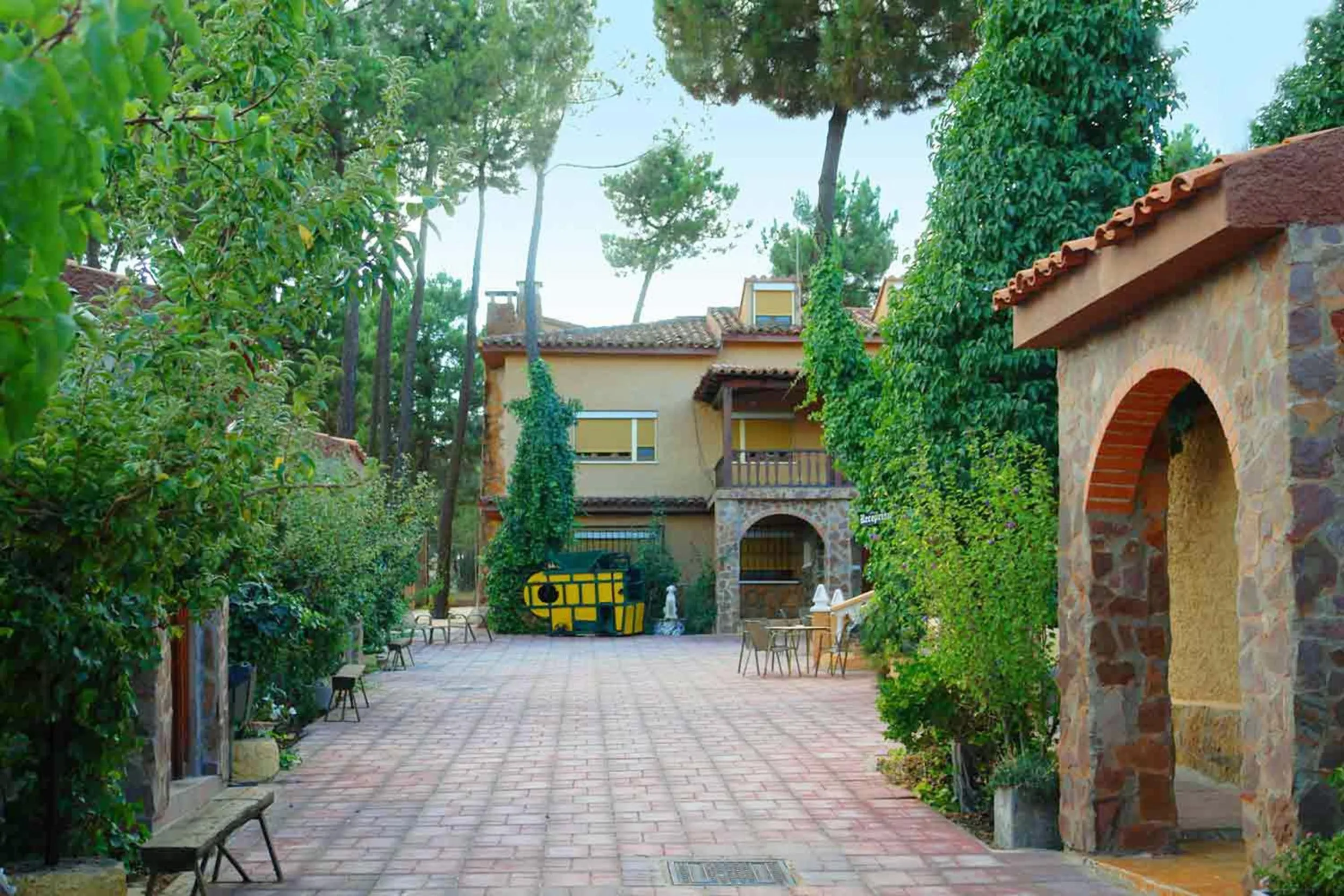 Facade/entrance in Hotel Rural Don Quijote