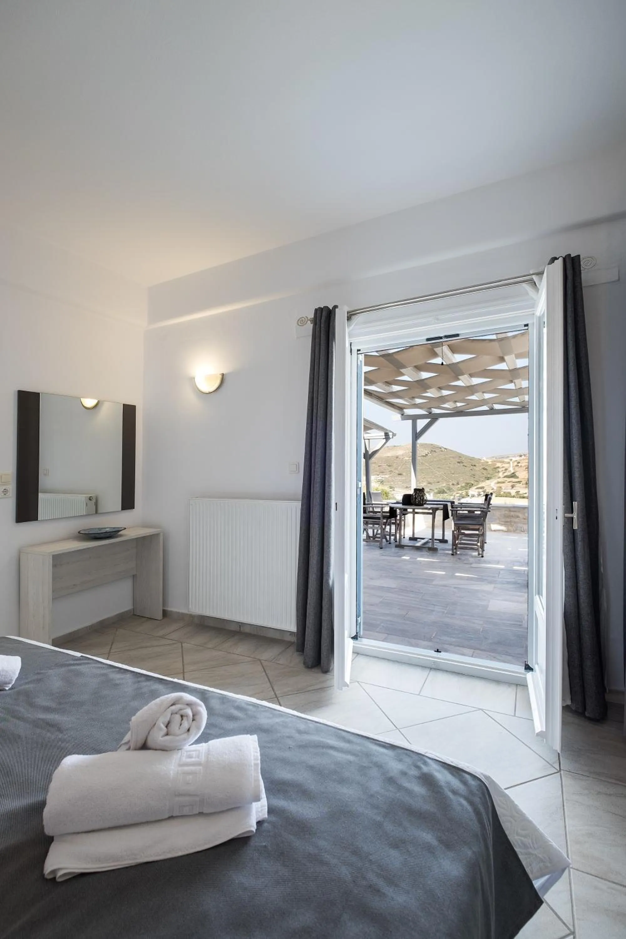 City view, Bed in Paros Villas Nereids