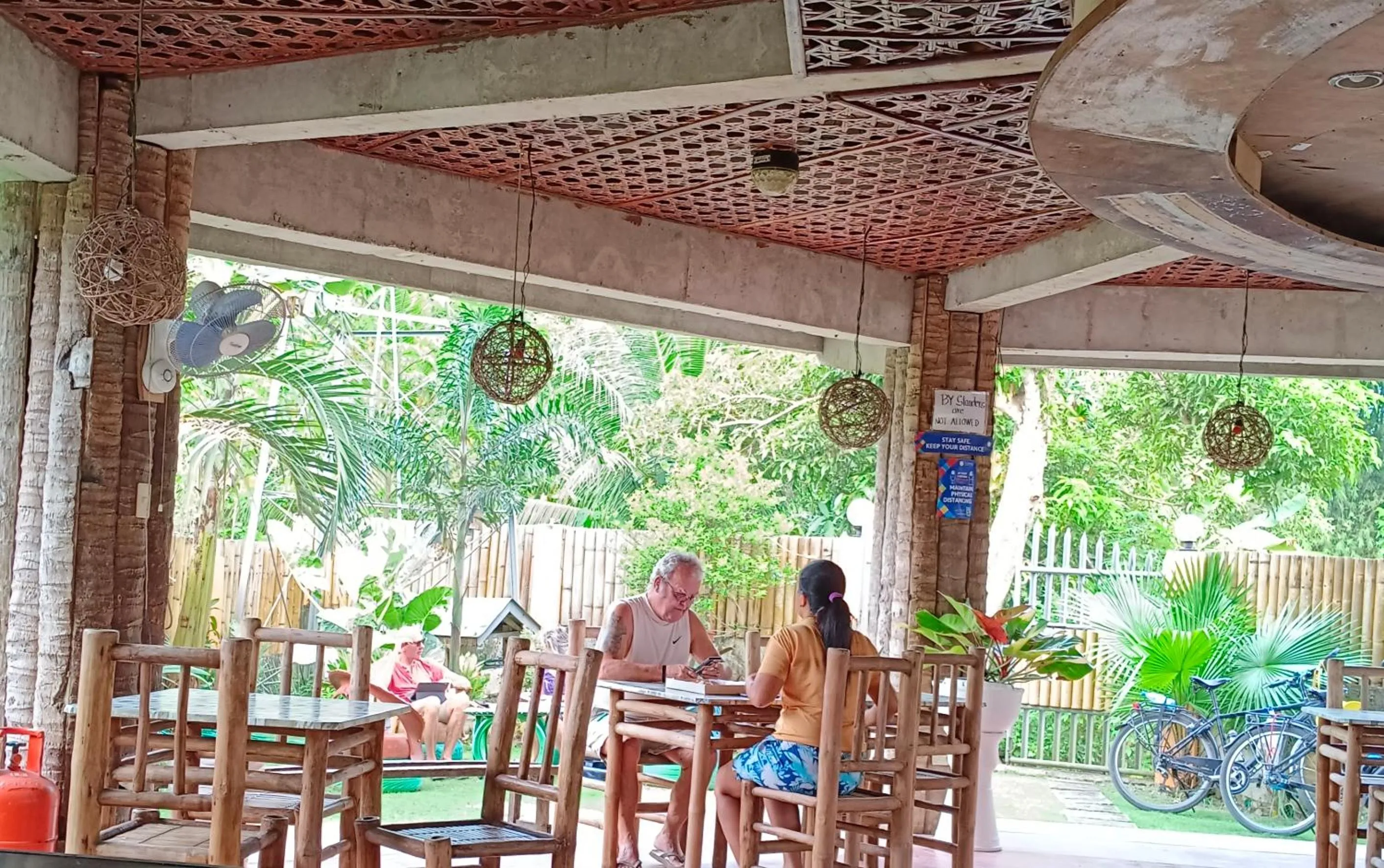 Greenhut Pension & Bar