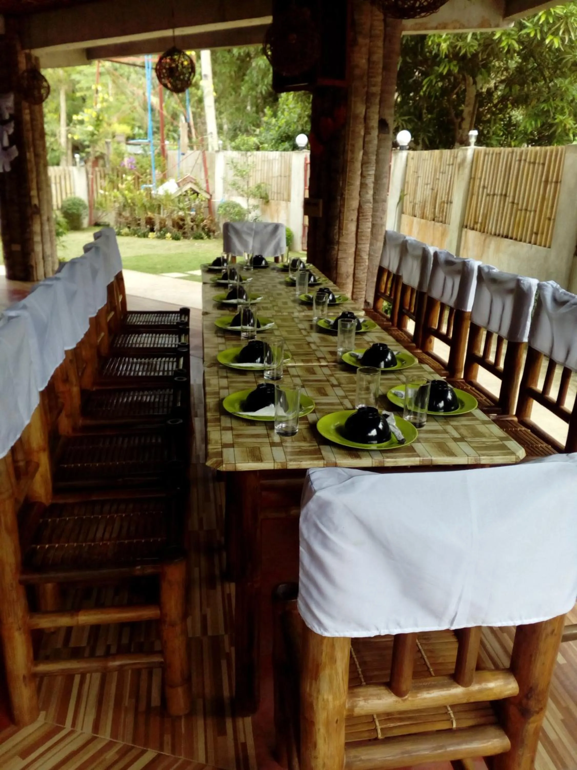 Property building in Greenhut Pension & Bar