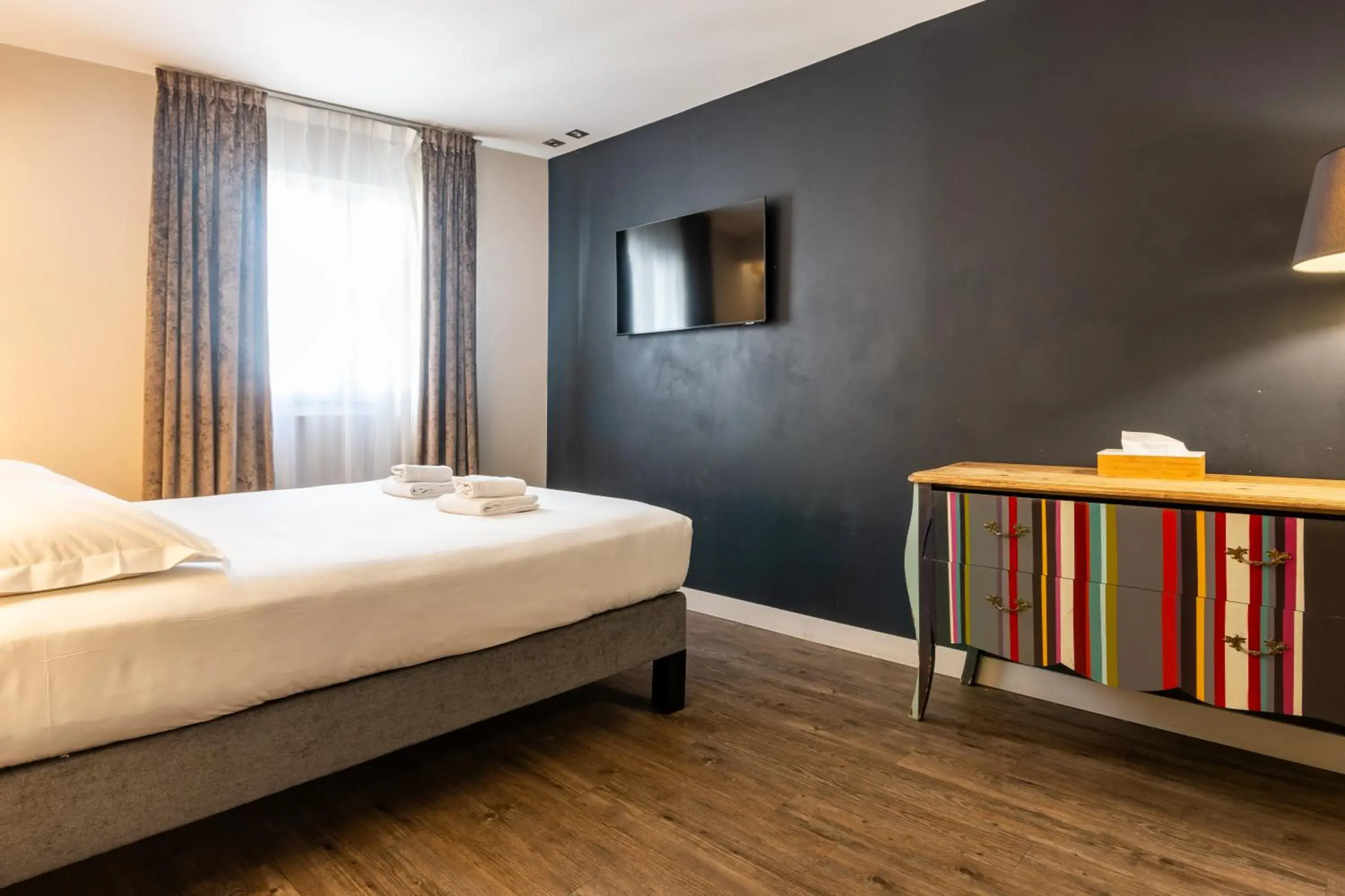 Bed in Urban Style Bordeaux Centre Hotel de la Presse Bed in Urban Style Bordeaux Centre Hotel de la Presse