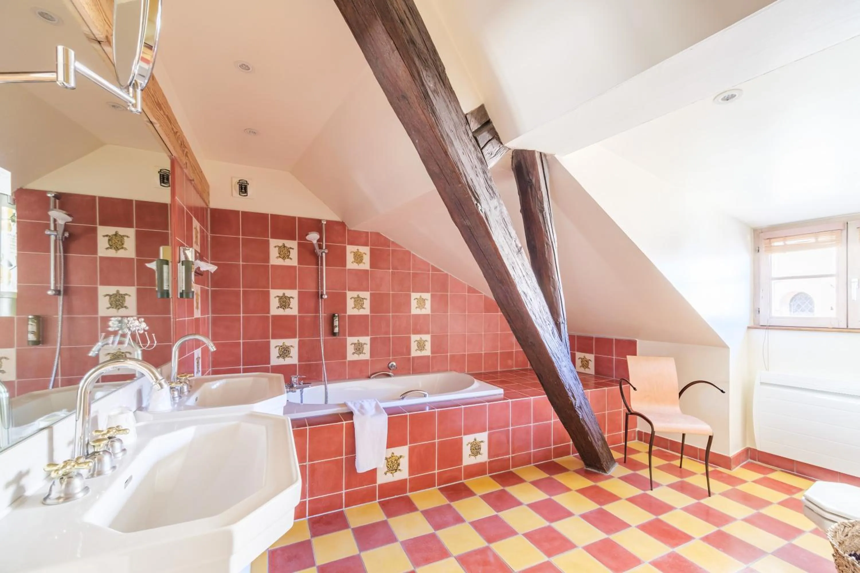 Bathroom in L'Hostellerie du Château