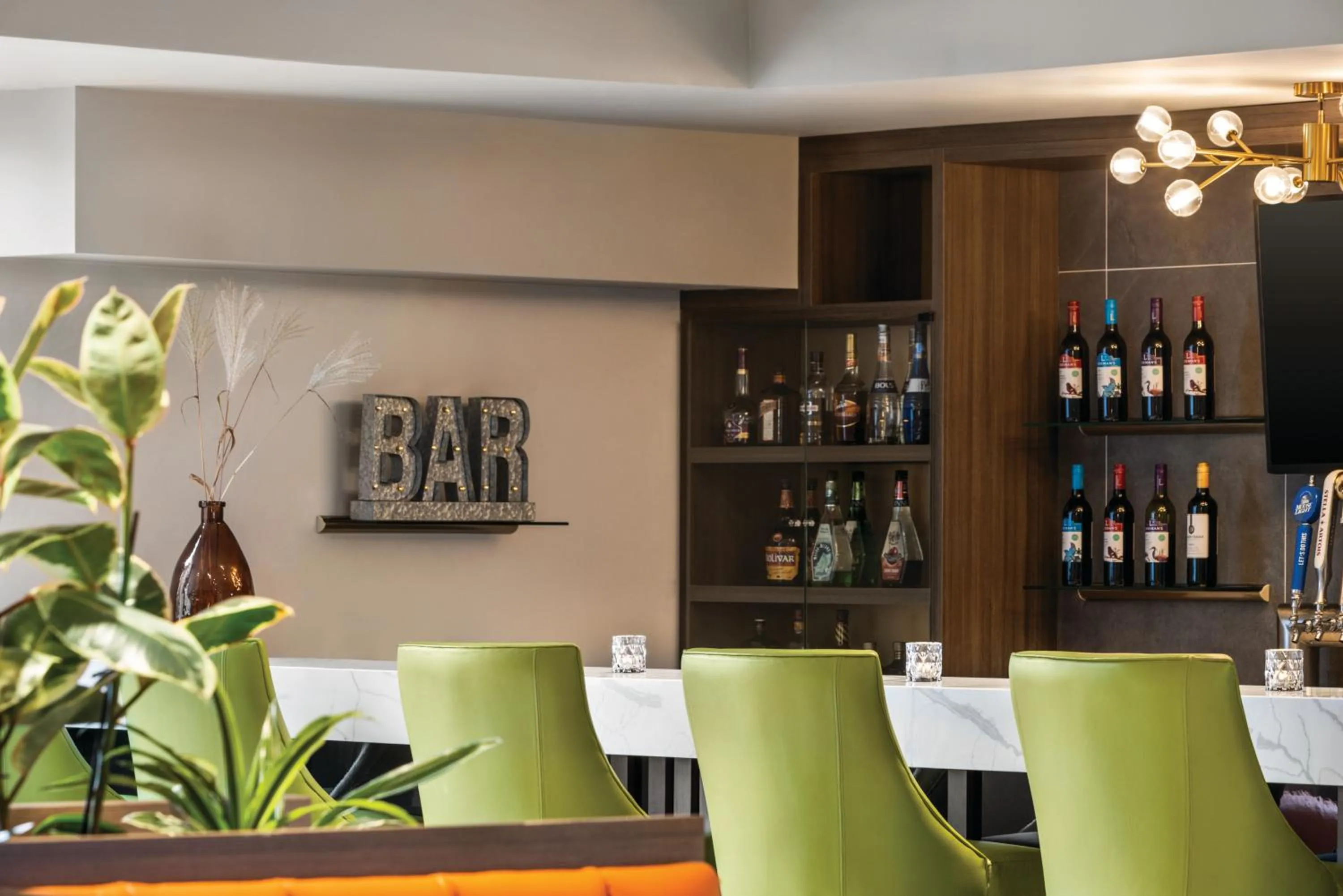 Restaurant/places to eat in Crowne Plaza Saint John Harbour View by IHG