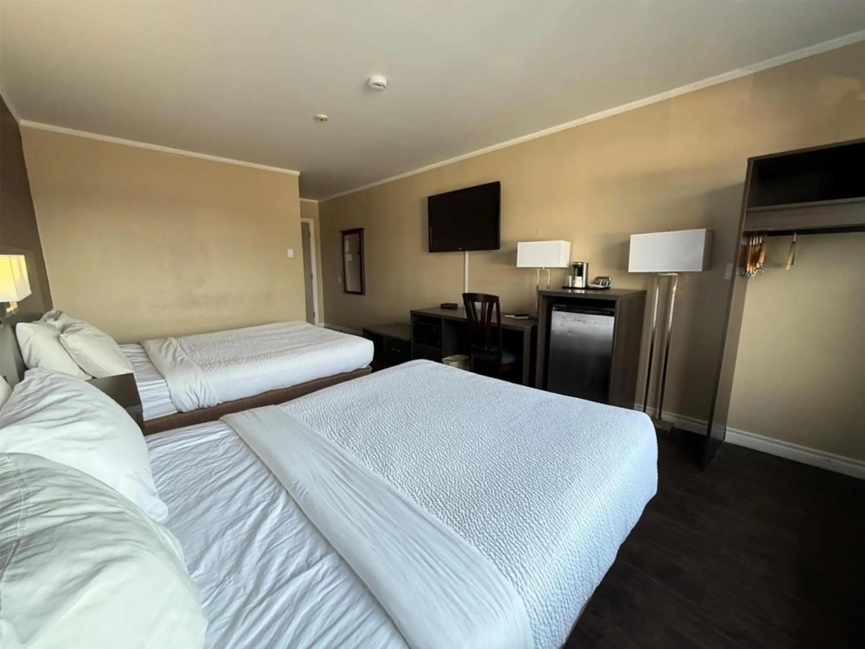 Bed in SureStay by Best Western Brockville Bed in SureStay by Best Western Brockville