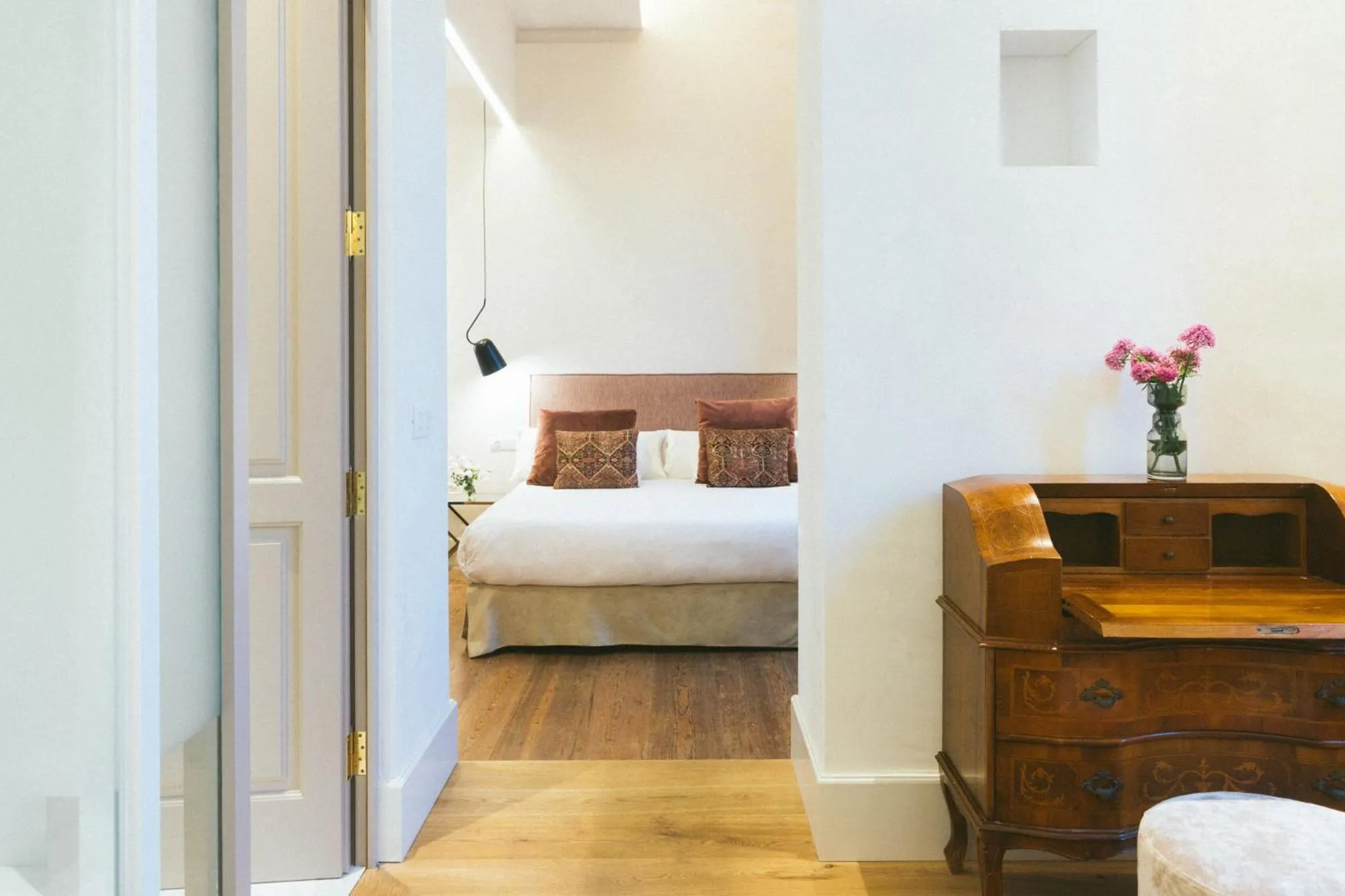 Bed in VEINTIUNO Emblematic Hotels - Adults Only