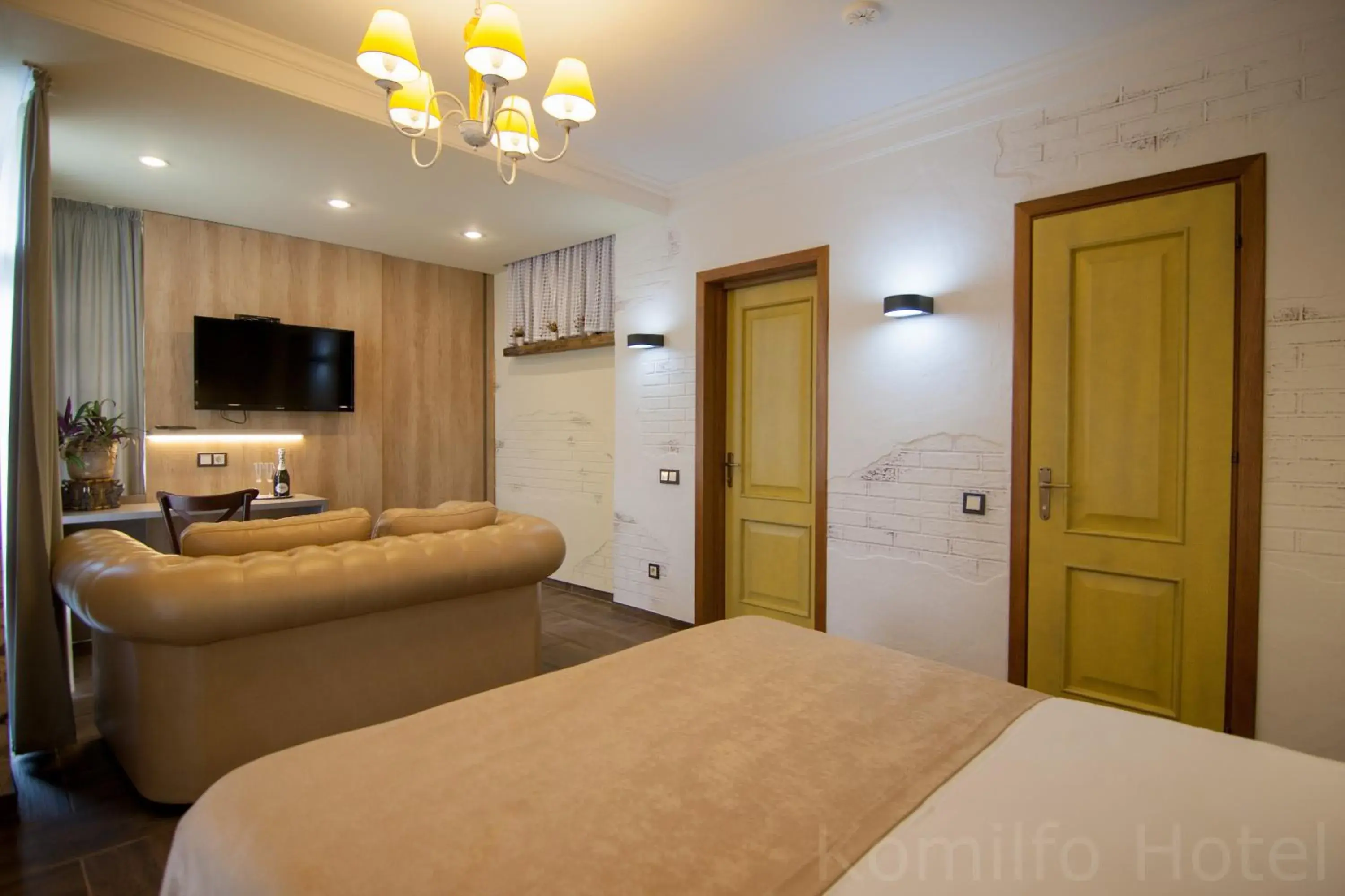 Photo of the whole room, Bed in Komilfo Hotel Photo of the whole room, Bed in Komilfo Hotel