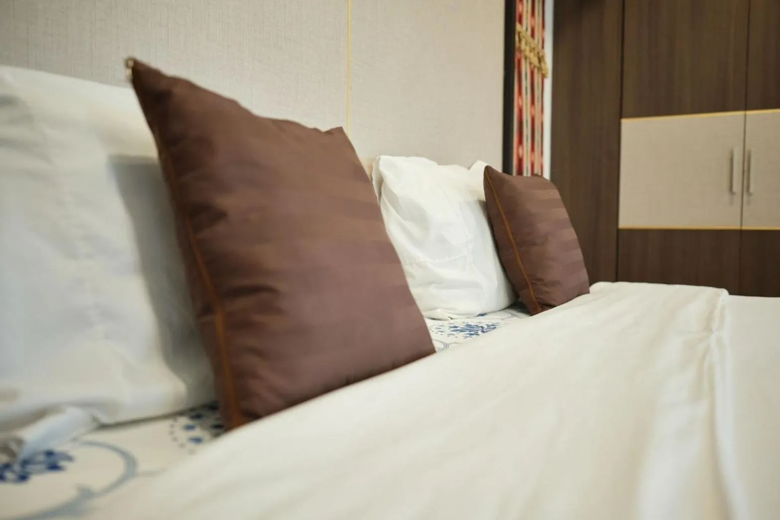 Bed in CHORLADA LANNA HOTEL