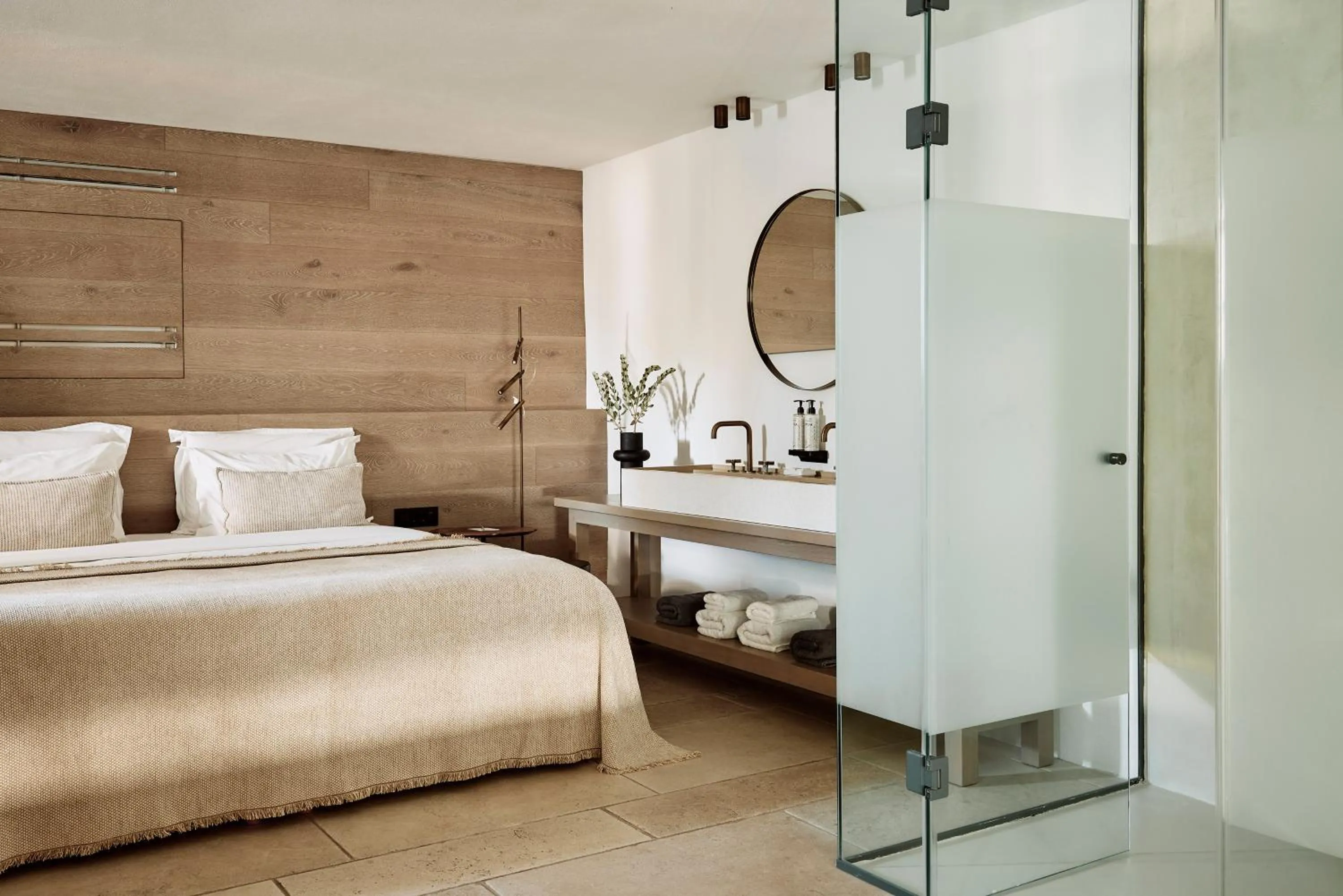 Photo of the whole room, Bed in Hotel Adonis