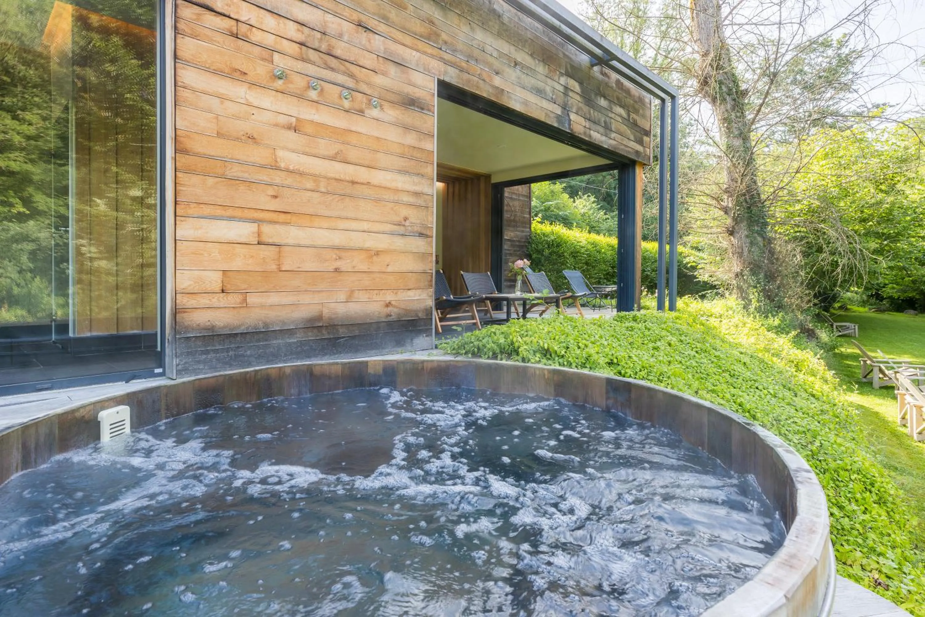 Spa and wellness centre/facilities in Demeures et Châteaux Moulin des Templiers Hôtel & SPA