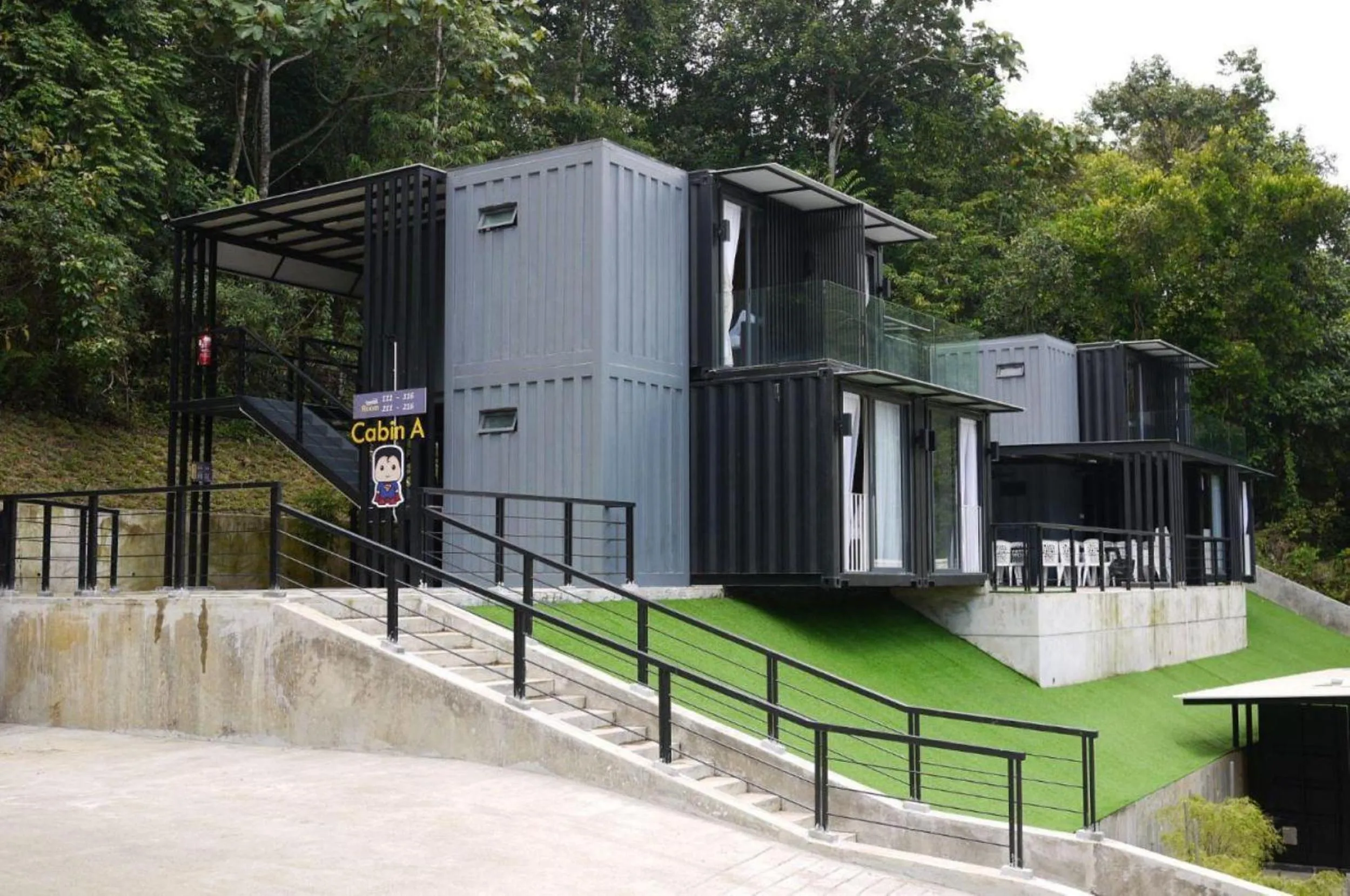 Lilla Waterfall Retreat - Sg Lembing, Kuantan Formerly Known as Casa Hill Resort