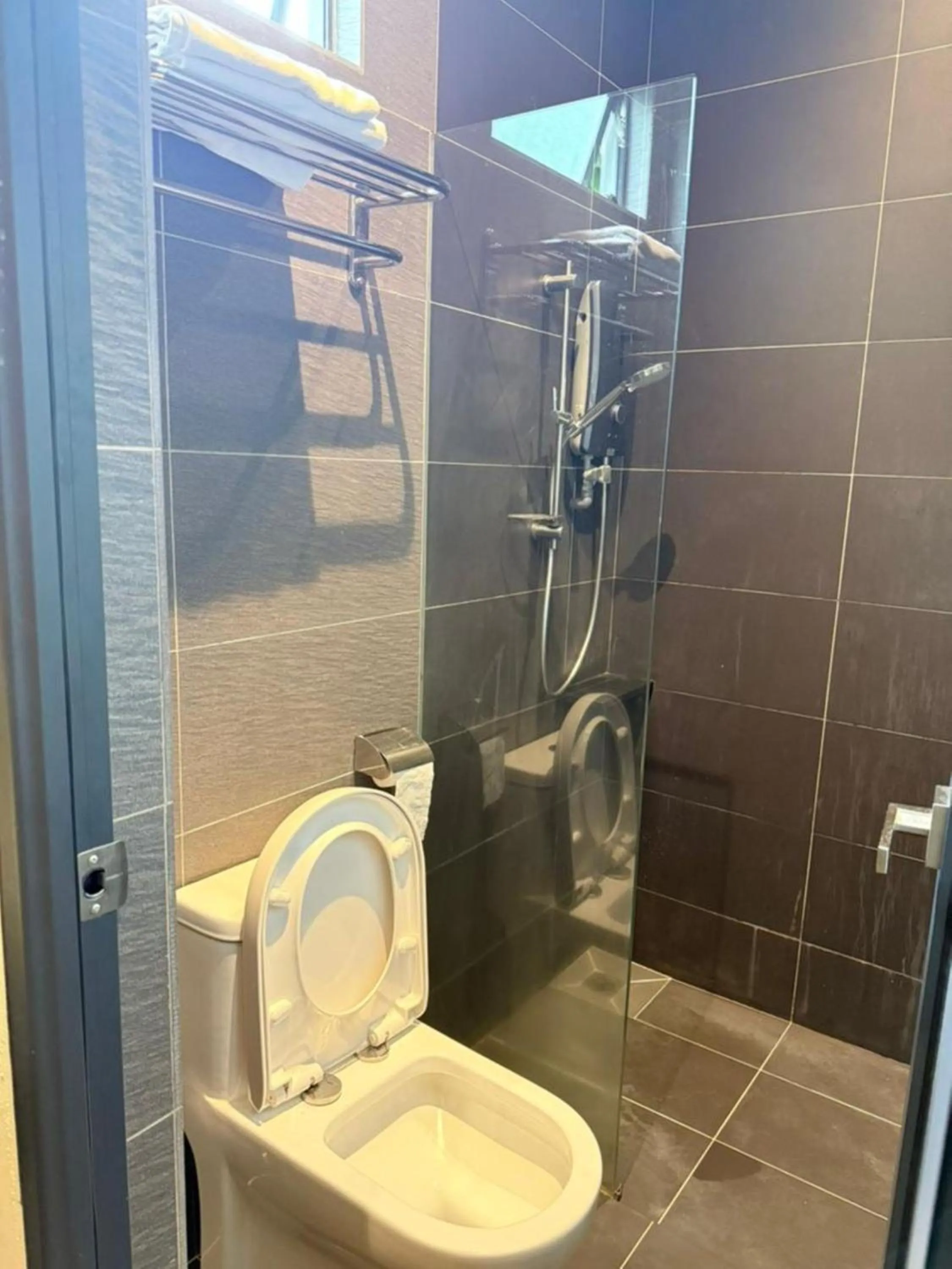 Lilla Waterfall Retreat - Sg Lembing, Kuantan Formerly Known as Casa Hill Resort