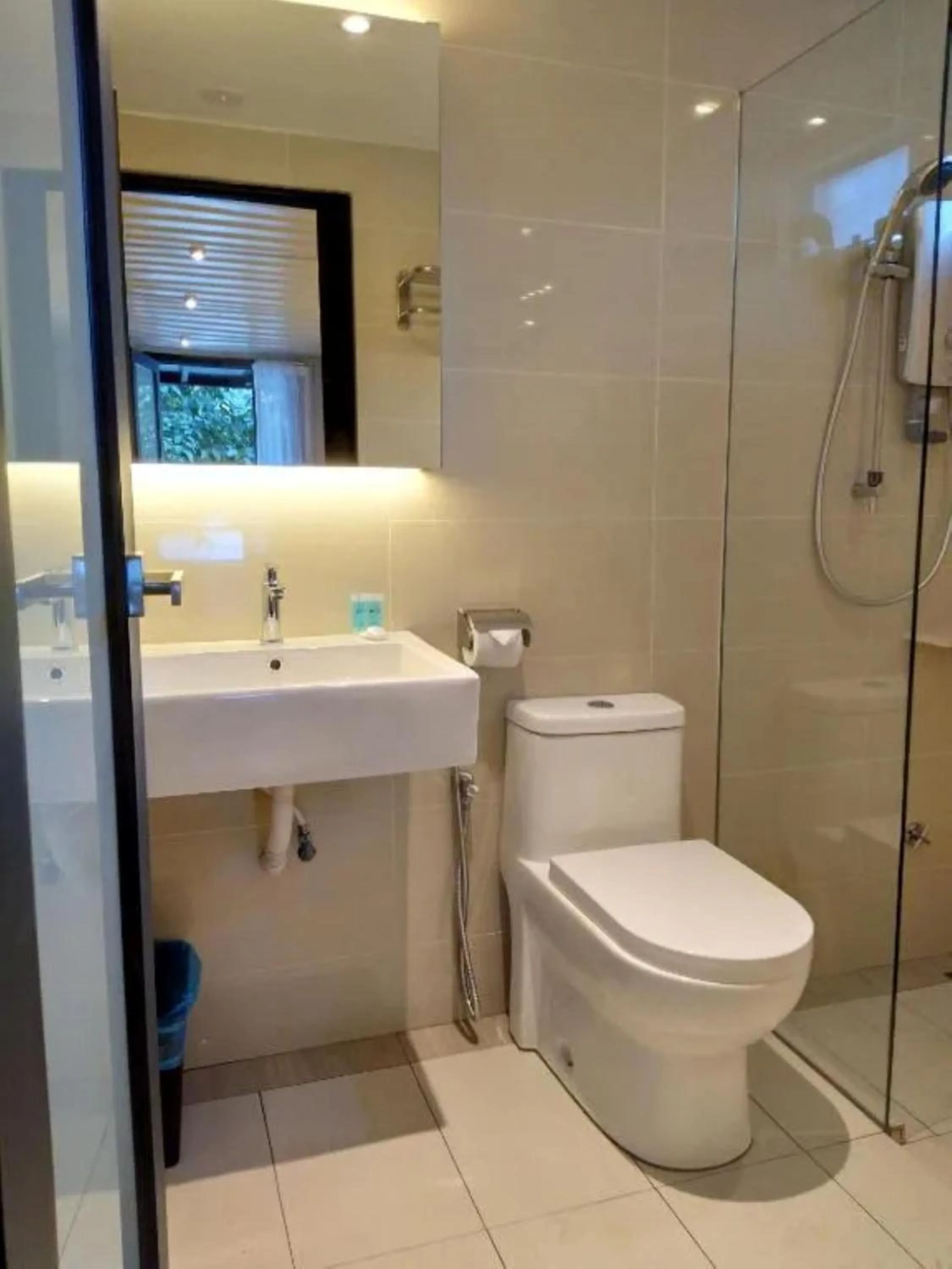 Lilla Waterfall Retreat - Sg Lembing, Kuantan Formerly Known as Casa Hill Resort