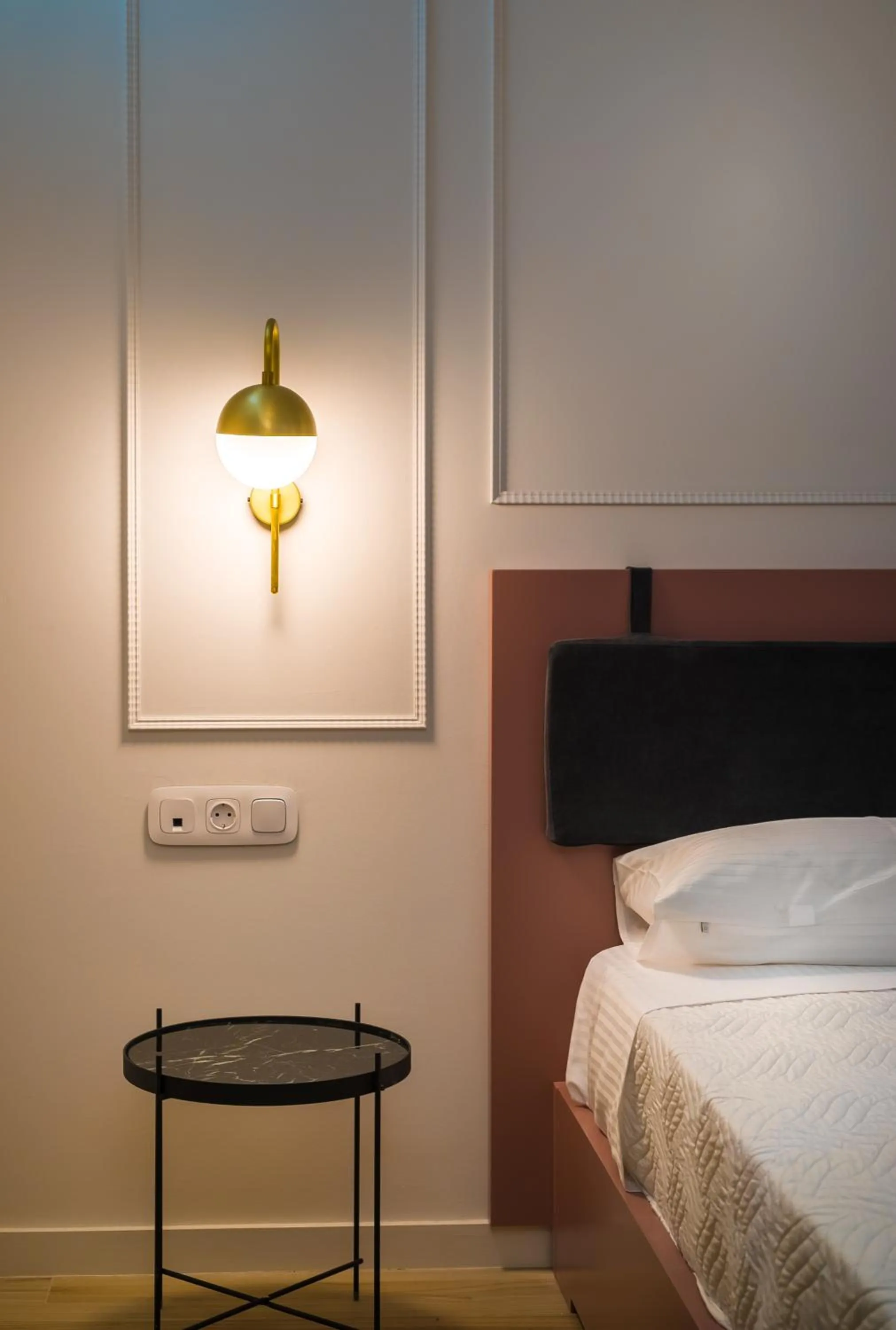 Decorative detail, Bed in Allure Central Boutique