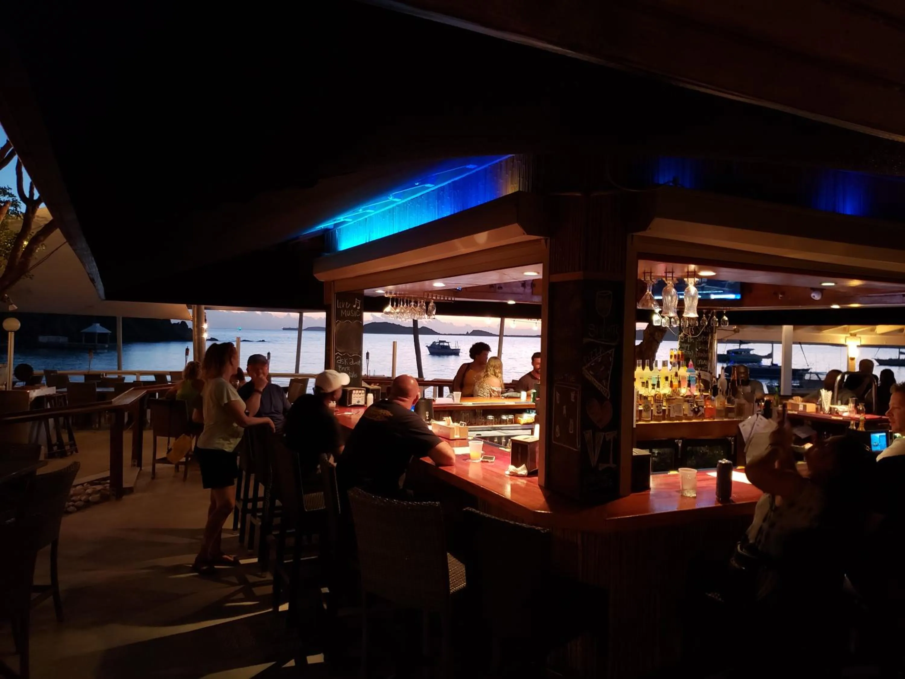 Lounge or bar in Secret Harbour Beach Resort