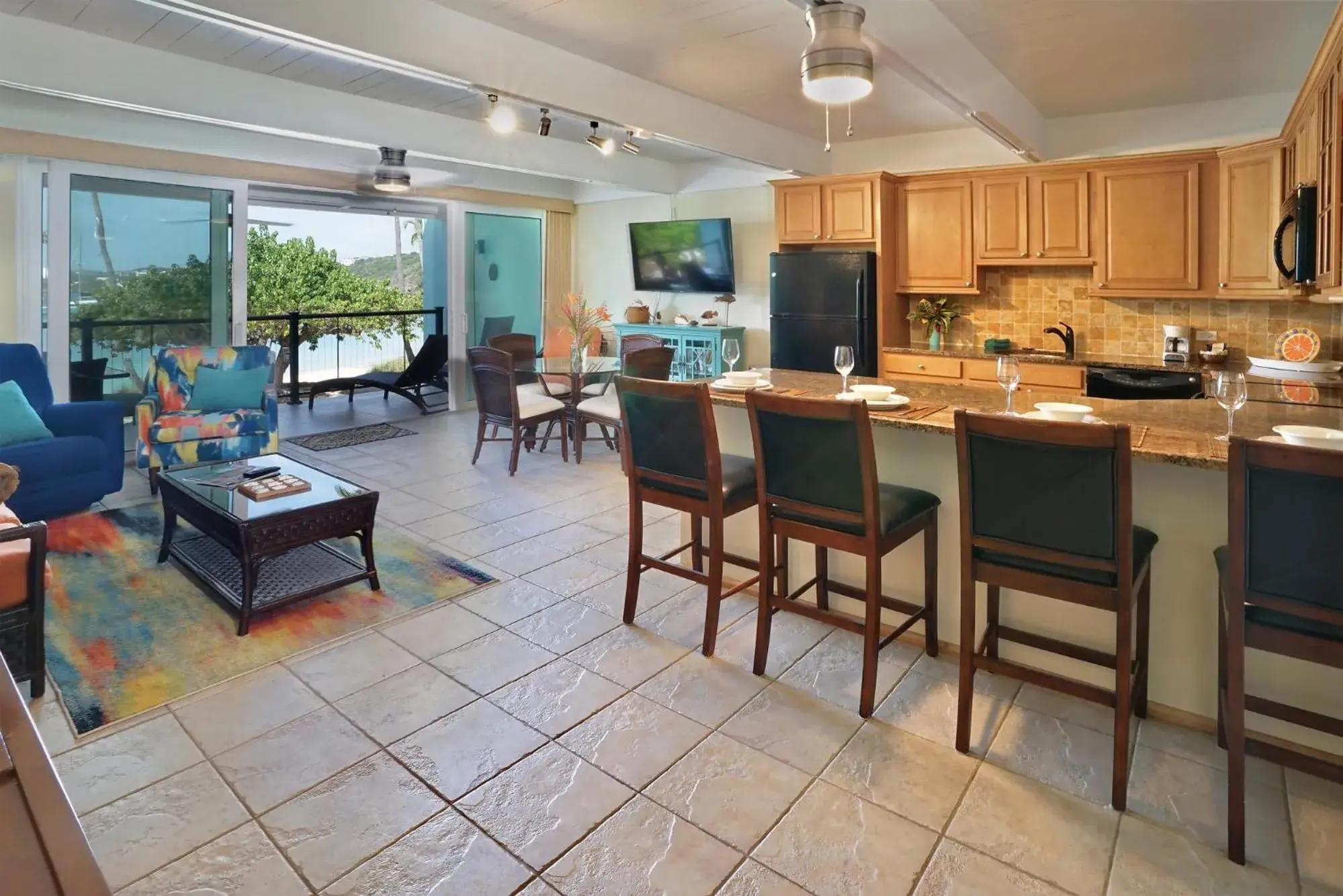 Beachfront One-Bedroom King Suite in Secret Harbour Beach Resort Beachfront One-Bedroom King Suite in Secret Harbour Beach Resort