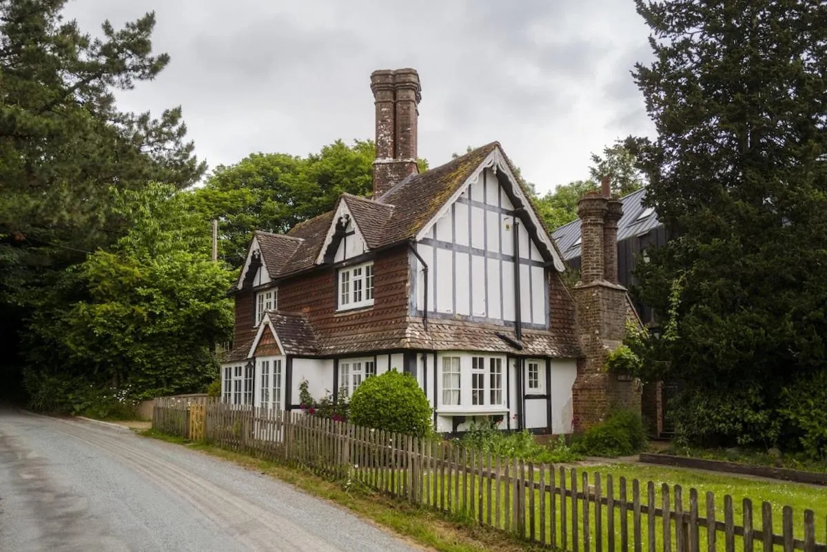 Danny Lodge - Country Cottage Near Brighton by Huluki Sussex Stays