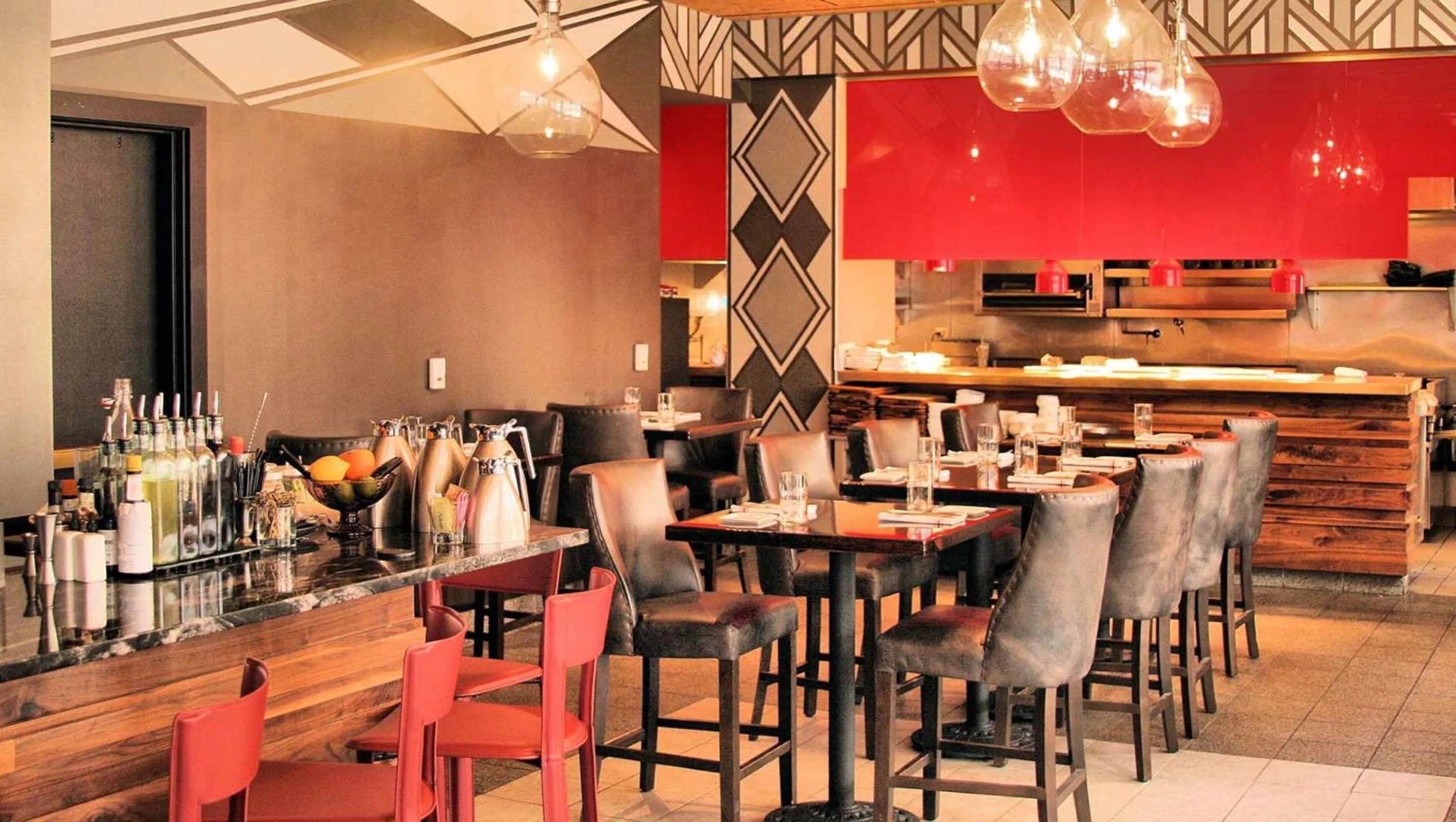 Restaurant/places to eat in Kimpton Hotel Palomar Philadelphia by IHG