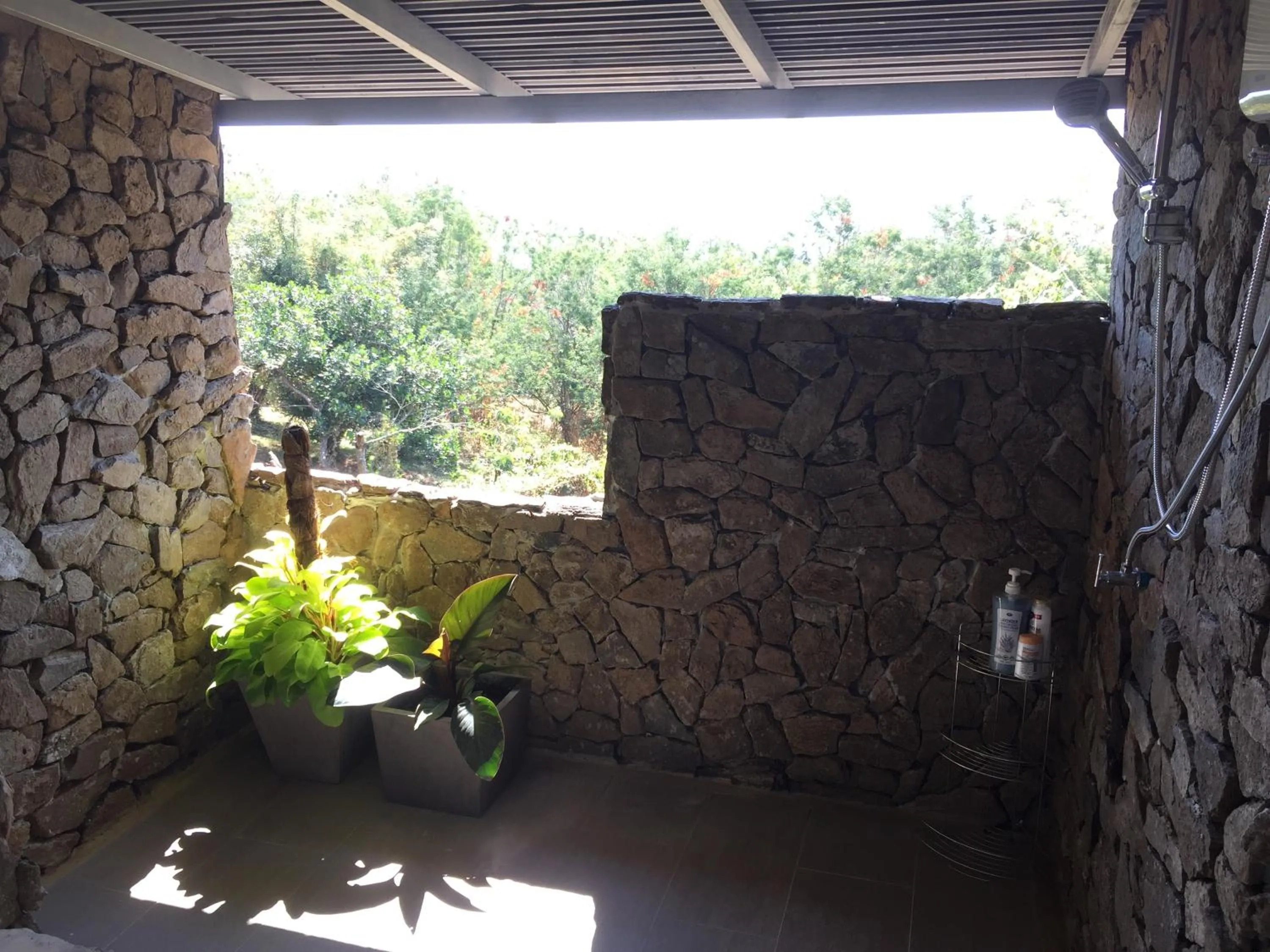 Shower in Cozycomo Nam Nao