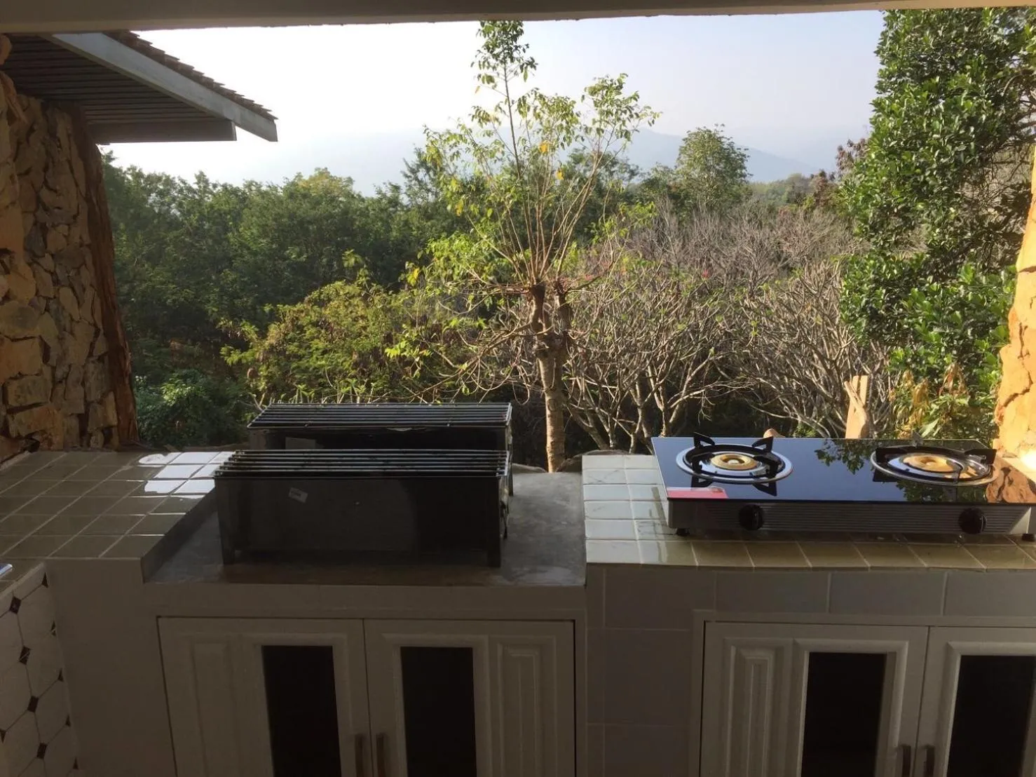 BBQ facilities in Cozycomo Nam Nao