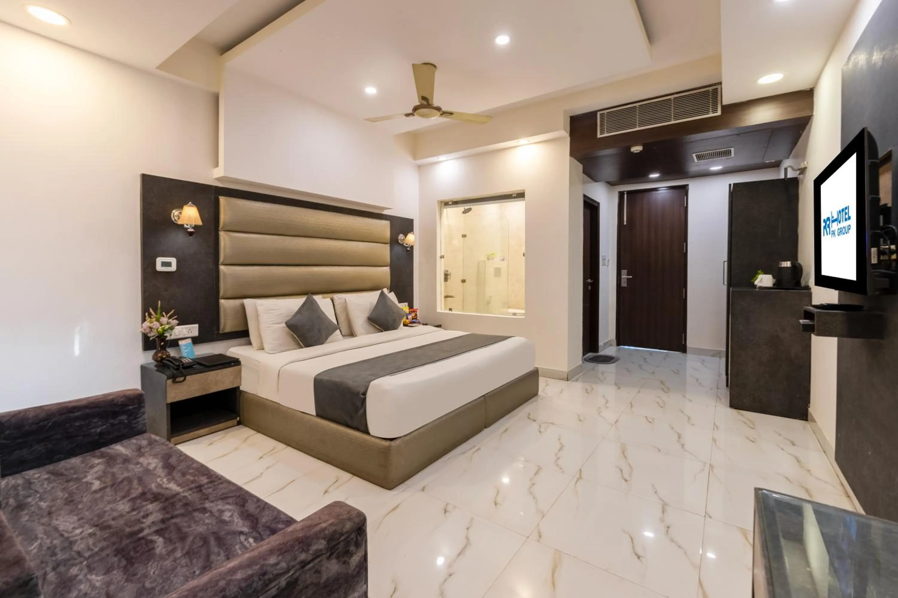Bed in Hotel PK Residency Sector 18 Noida