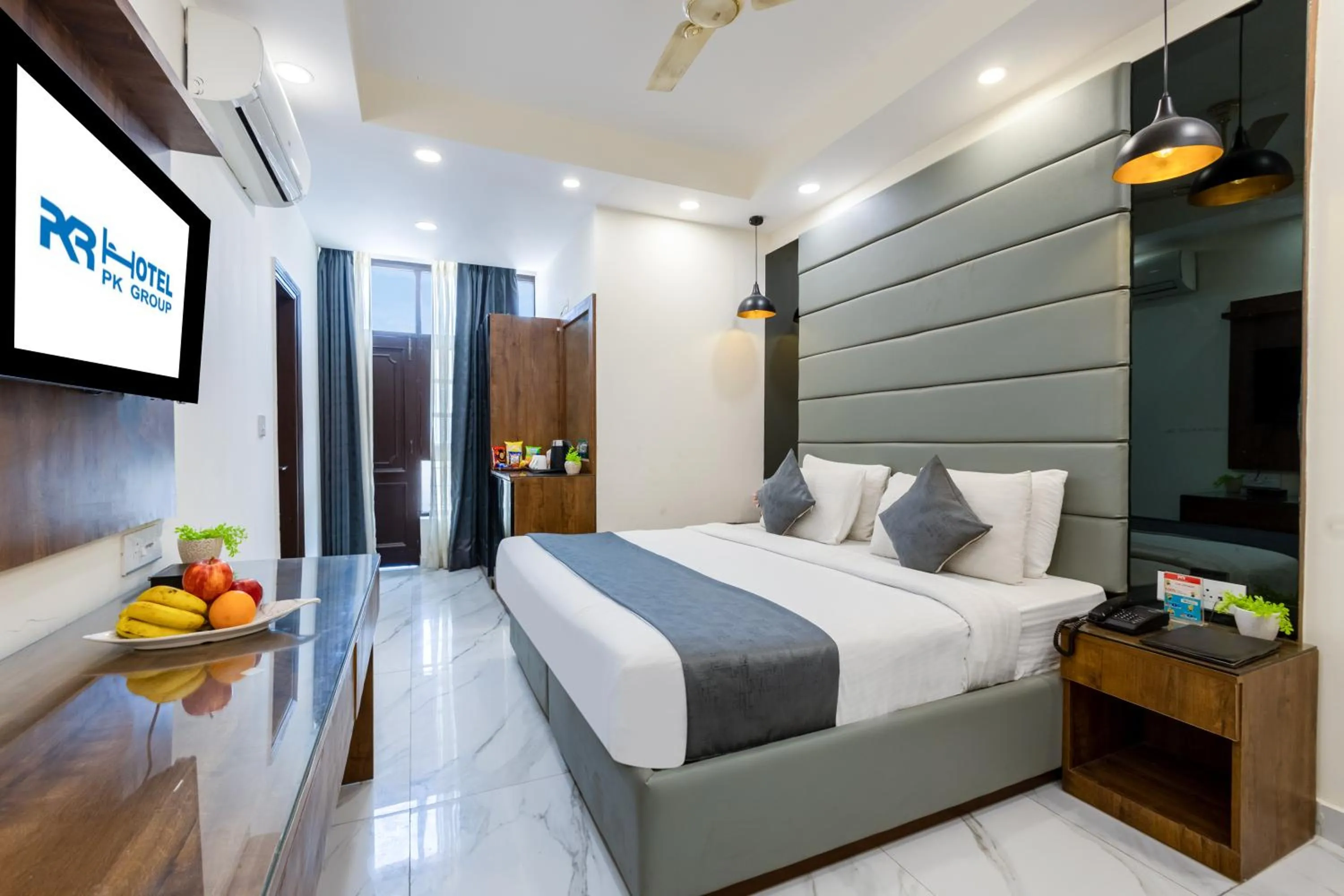 Property building, Bed in Hotel PK Residency Sector 18 Noida