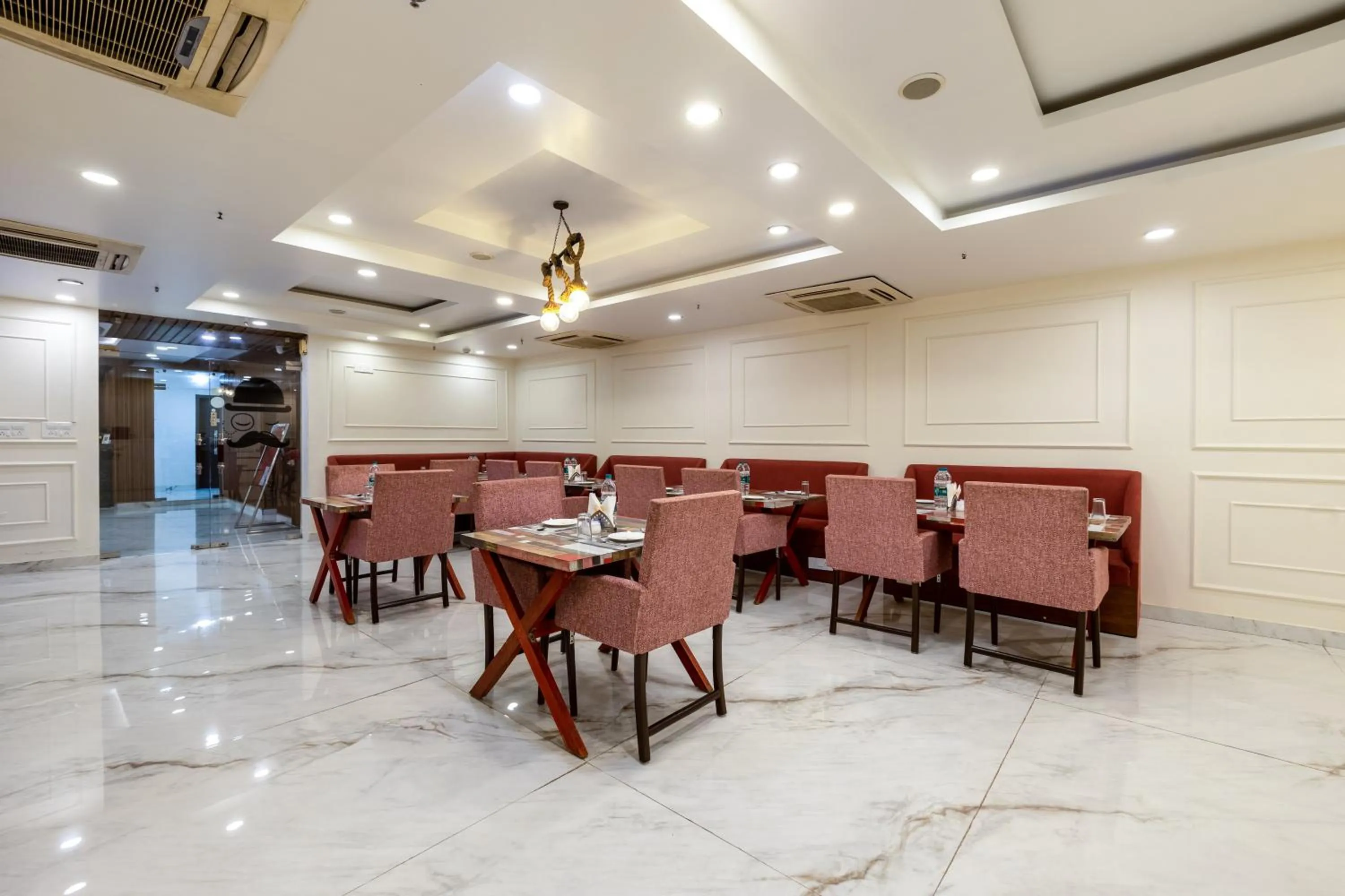 Restaurant/places to eat in Hotel PK Residency Sector 18 Noida