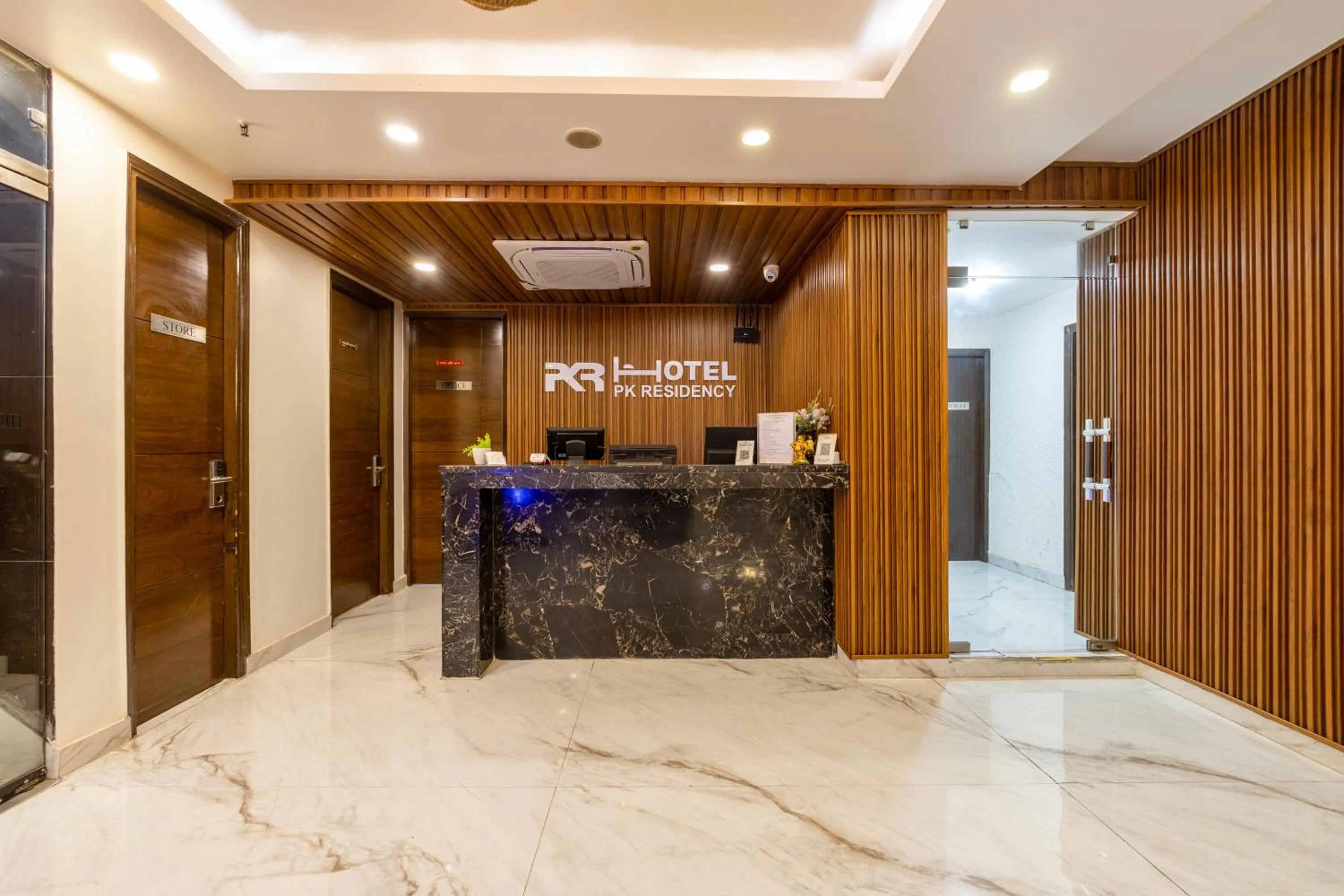 Lobby or reception in Hotel PK Residency Sector 18 Noida