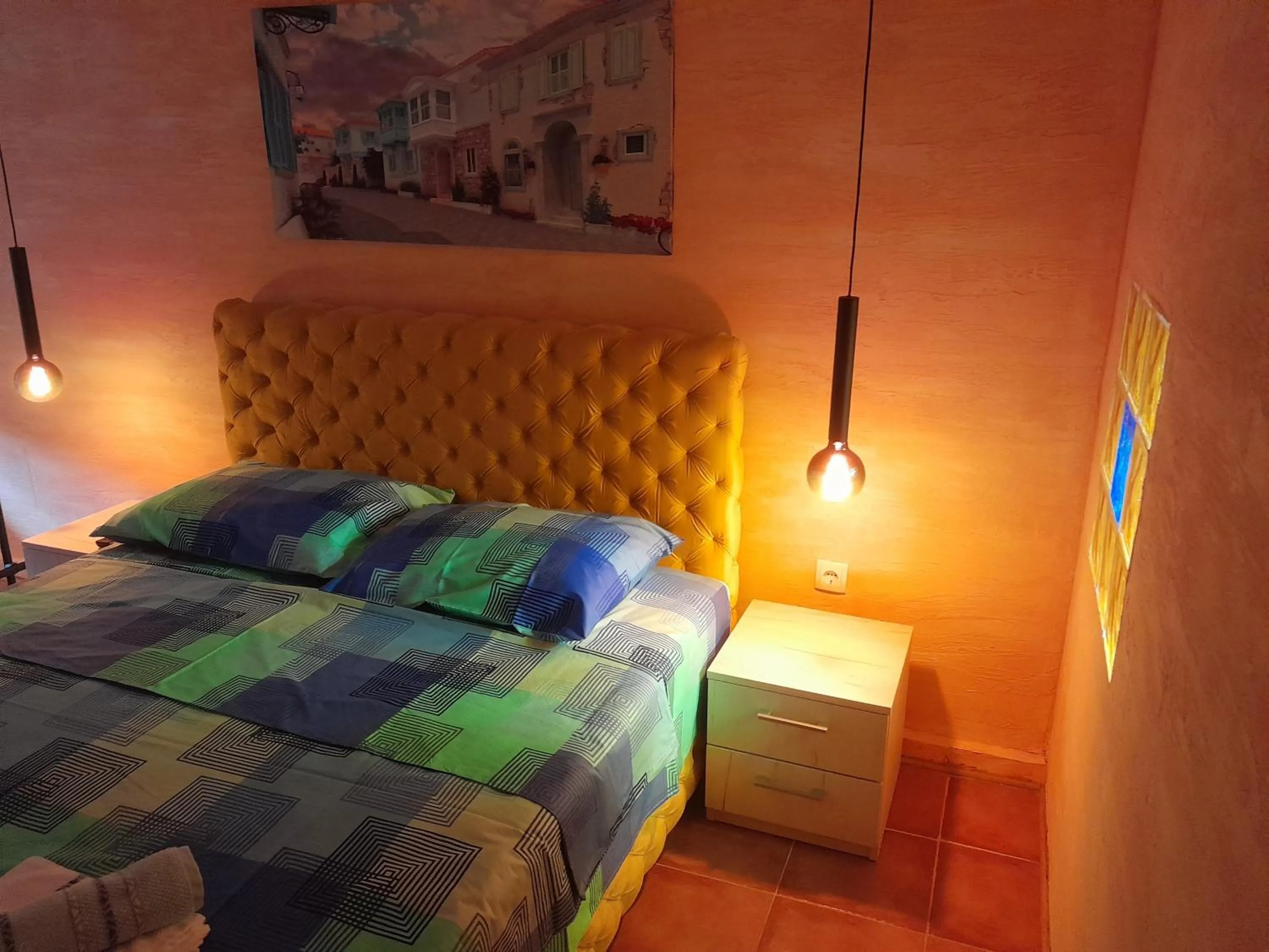 Deluxe King Studio in Golden House Apartments