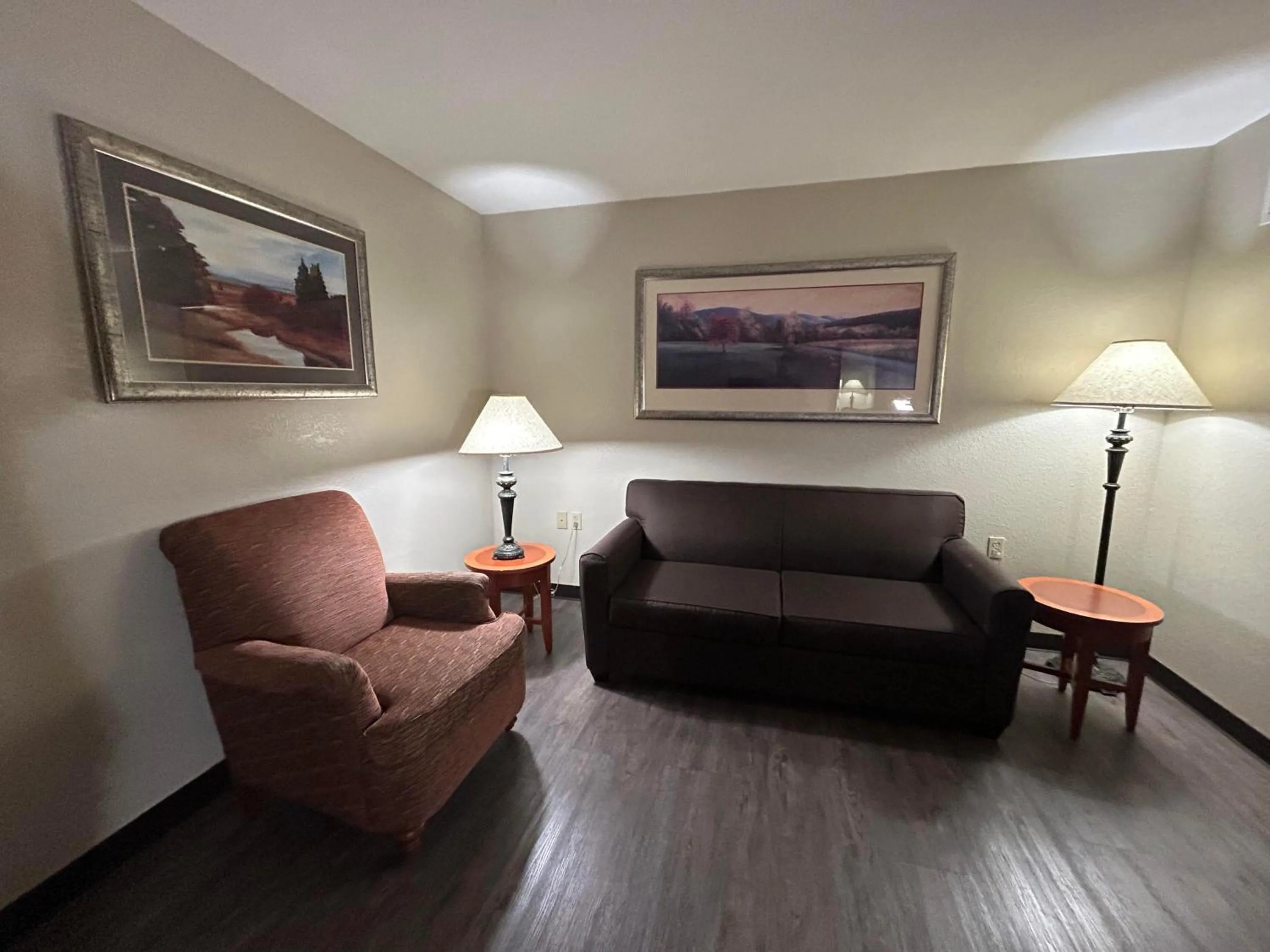 Property building in MountainView Lodge and Suites