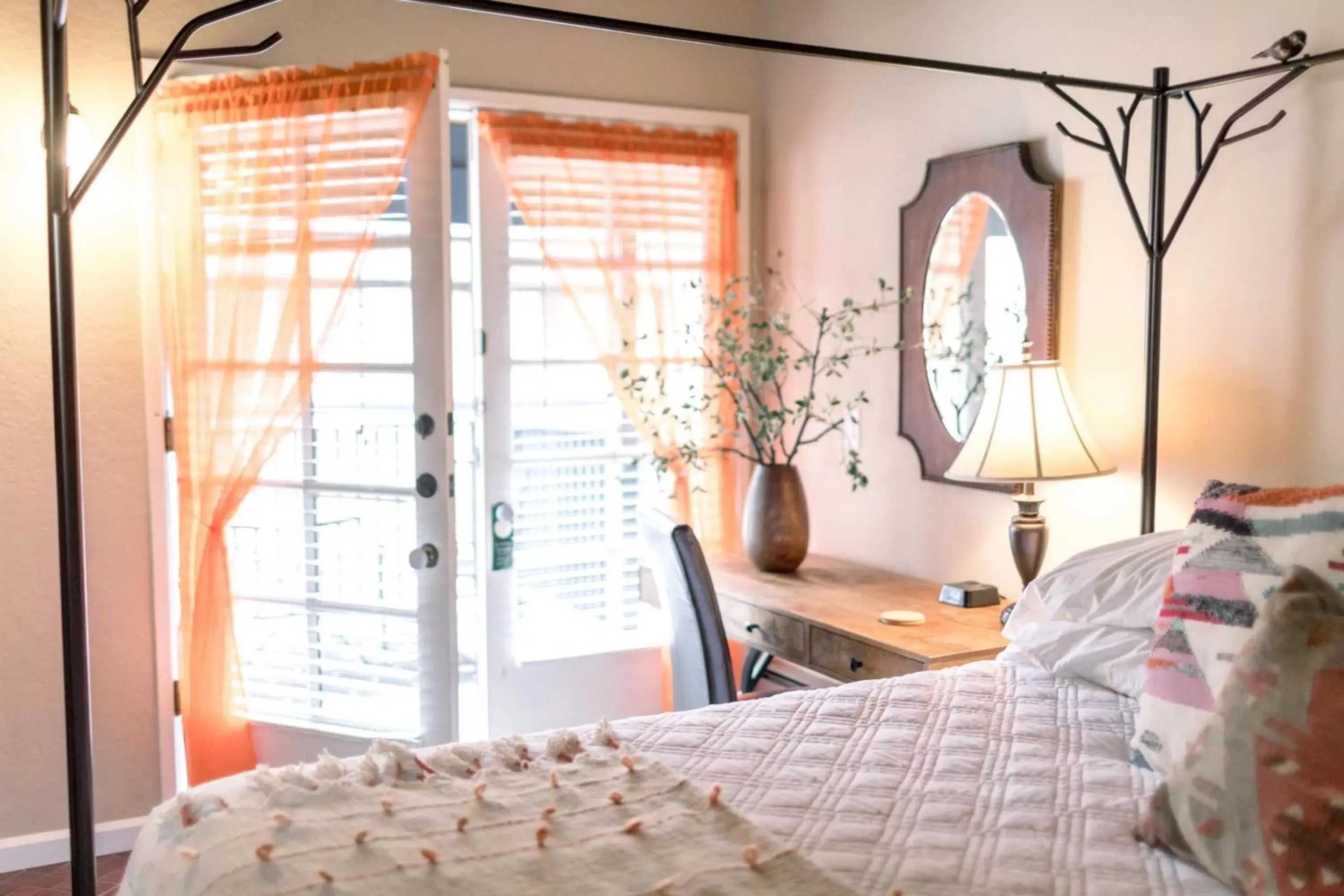 Bedroom, Bed in Merritt House Hotel Bedroom, Bed in Merritt House Hotel