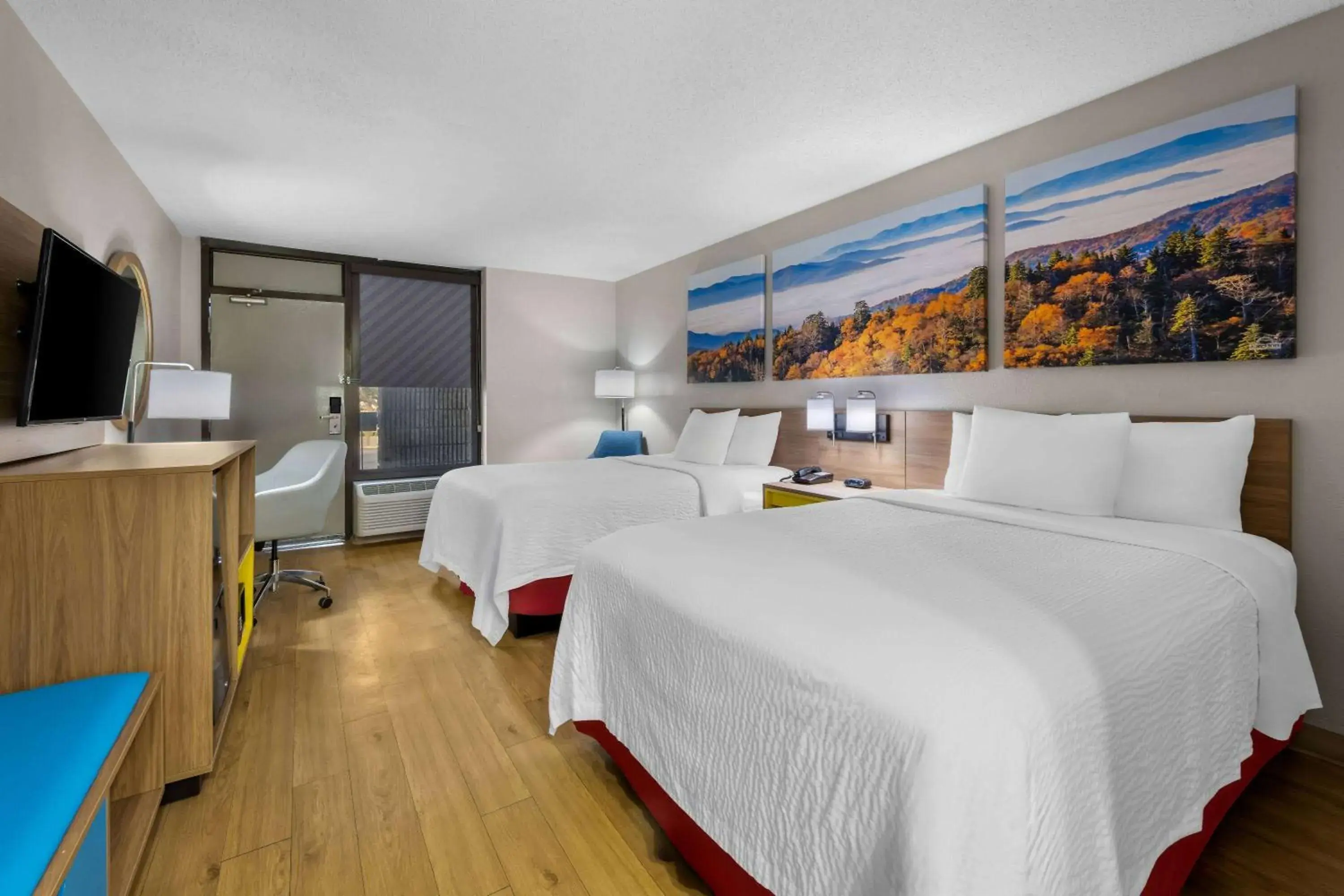 Bed in Days Inn by Wyndham Raleigh Midtown Bed in Days Inn by Wyndham Raleigh Midtown