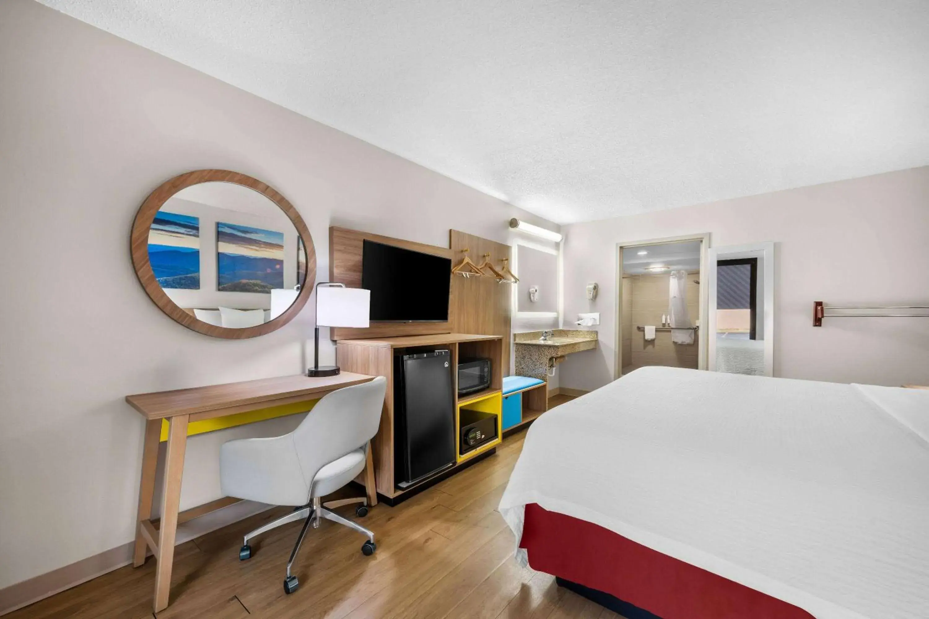 Bed in Days Inn by Wyndham Raleigh Midtown Bed in Days Inn by Wyndham Raleigh Midtown