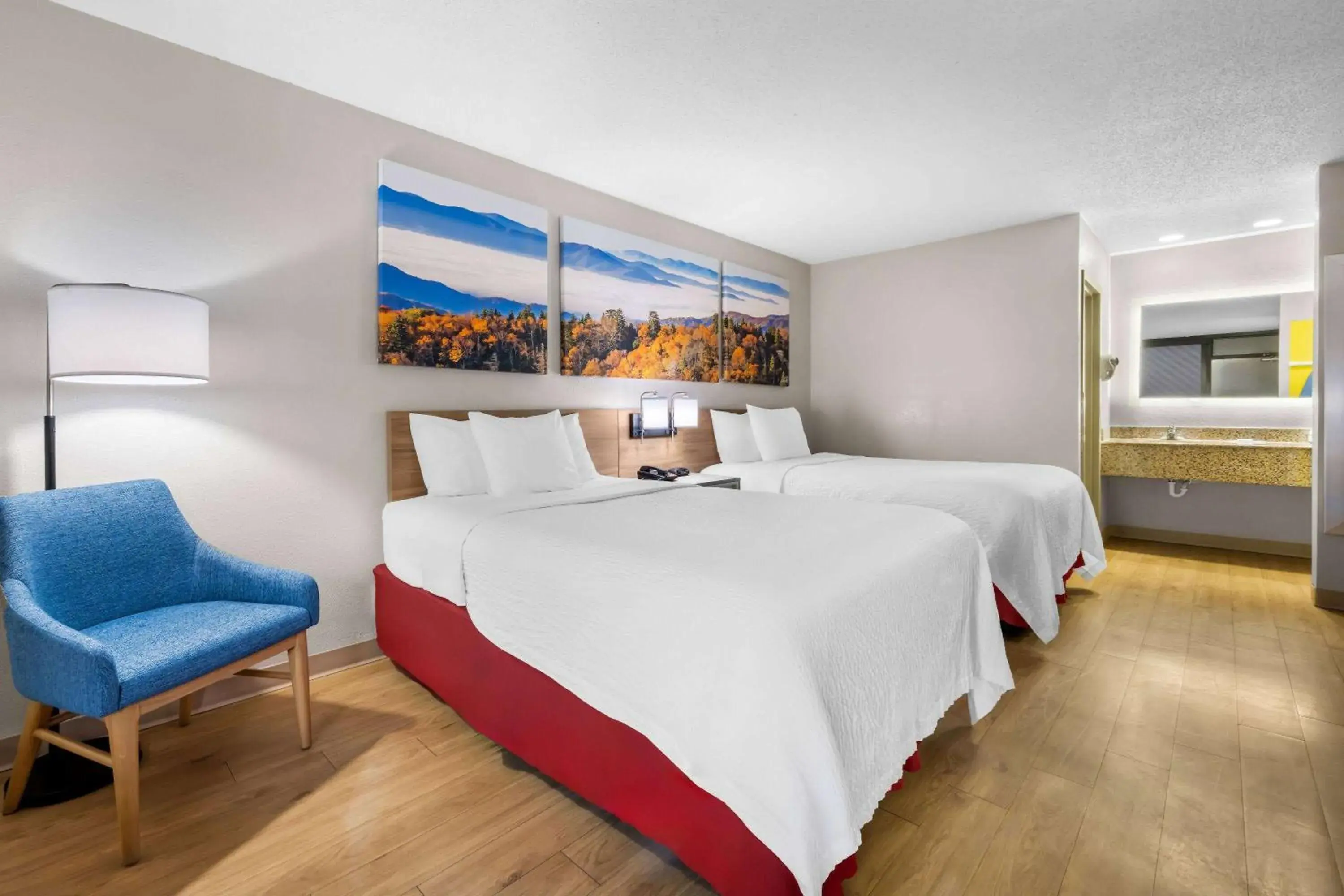 Bed in Days Inn by Wyndham Raleigh Midtown Bed in Days Inn by Wyndham Raleigh Midtown