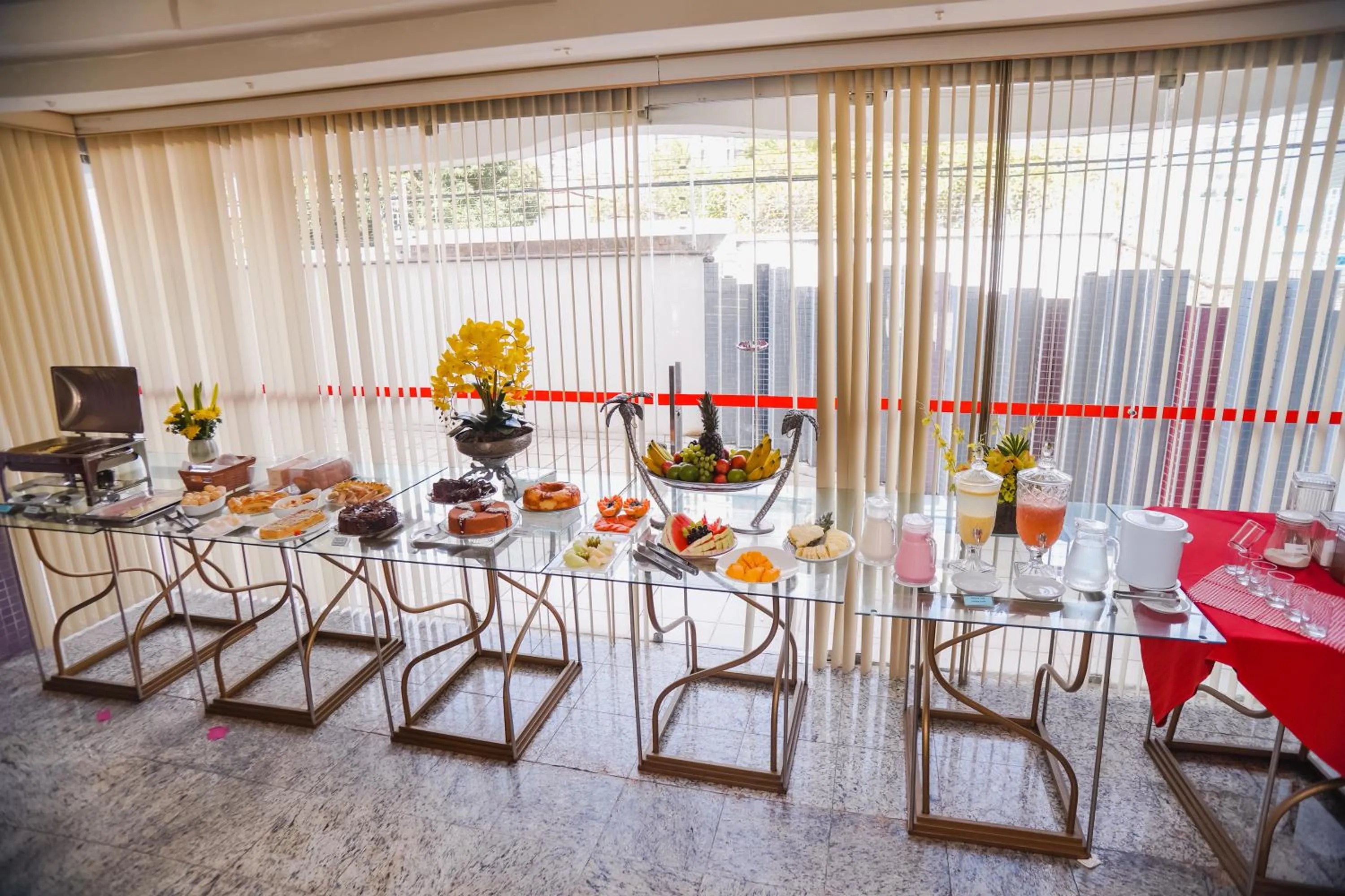 Restaurant/places to eat in Costa Atlantico Hotel