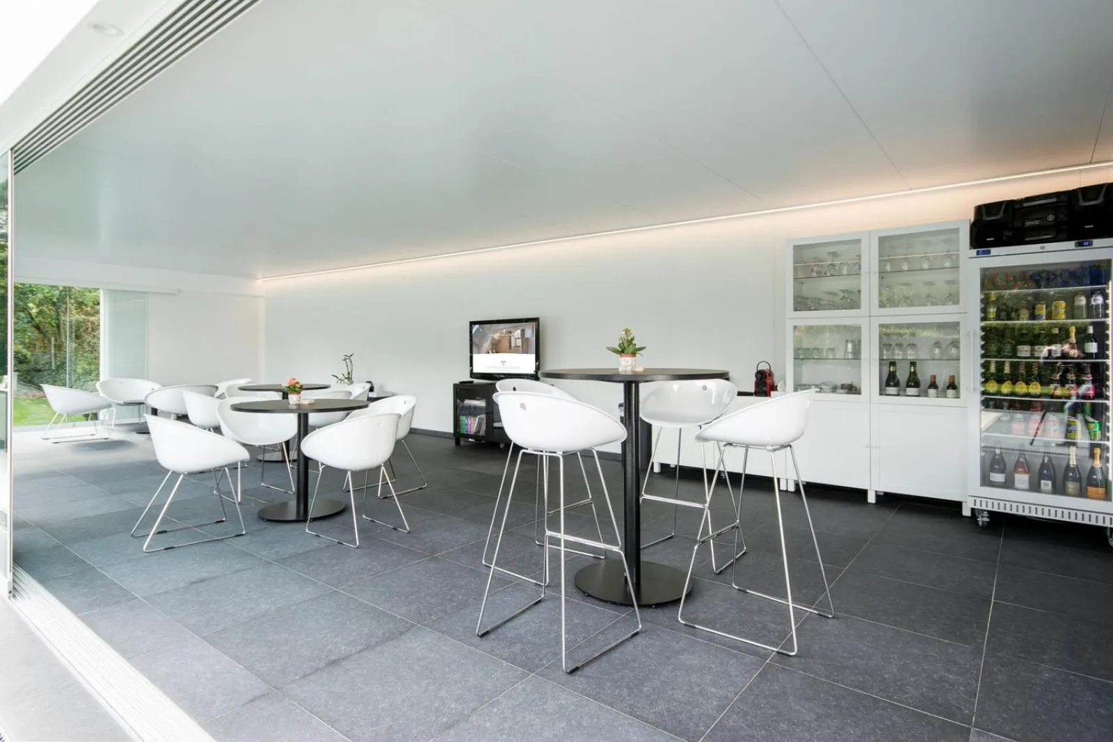 Swimming pool in Alury B&B