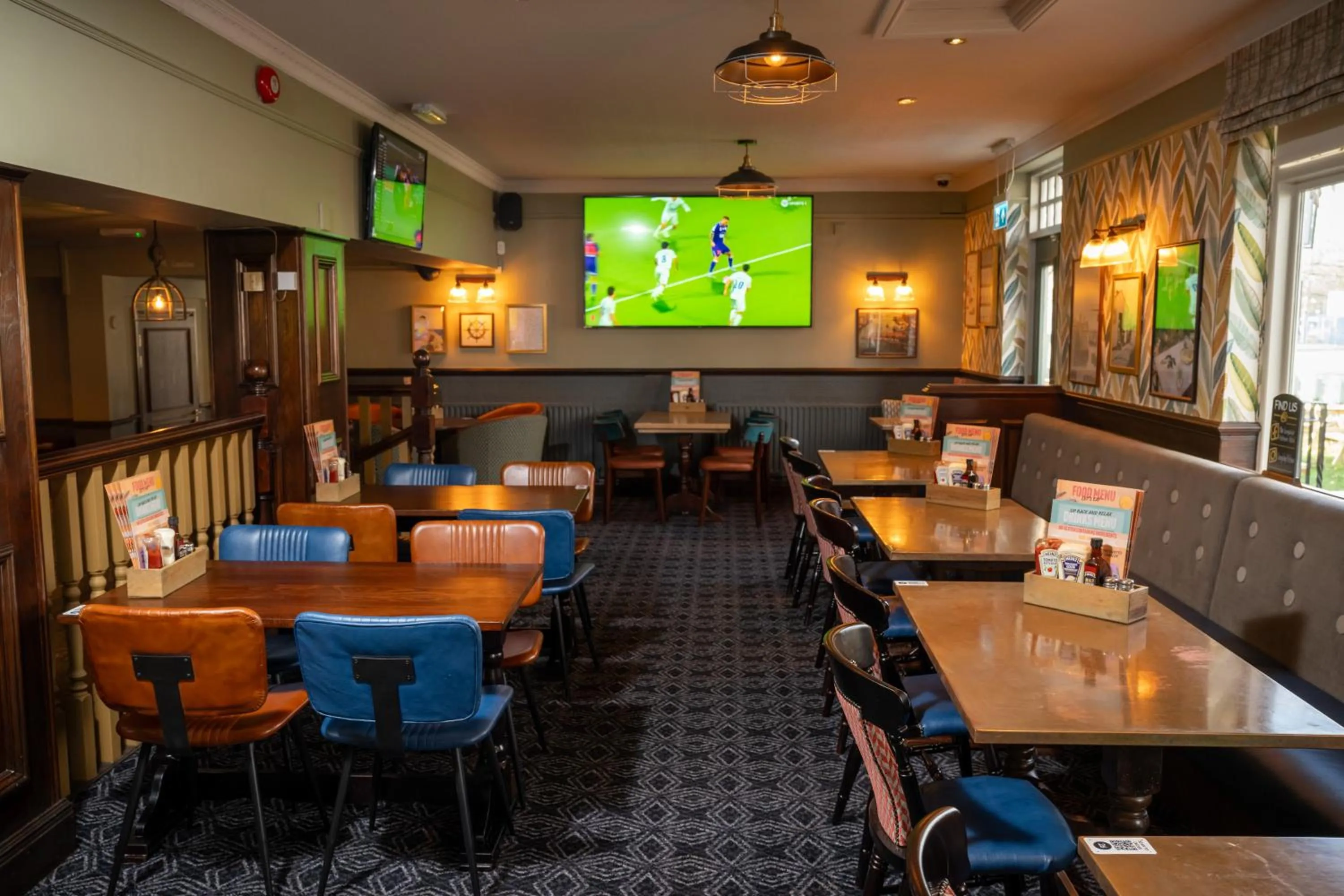 Restaurant/places to eat in The Longship