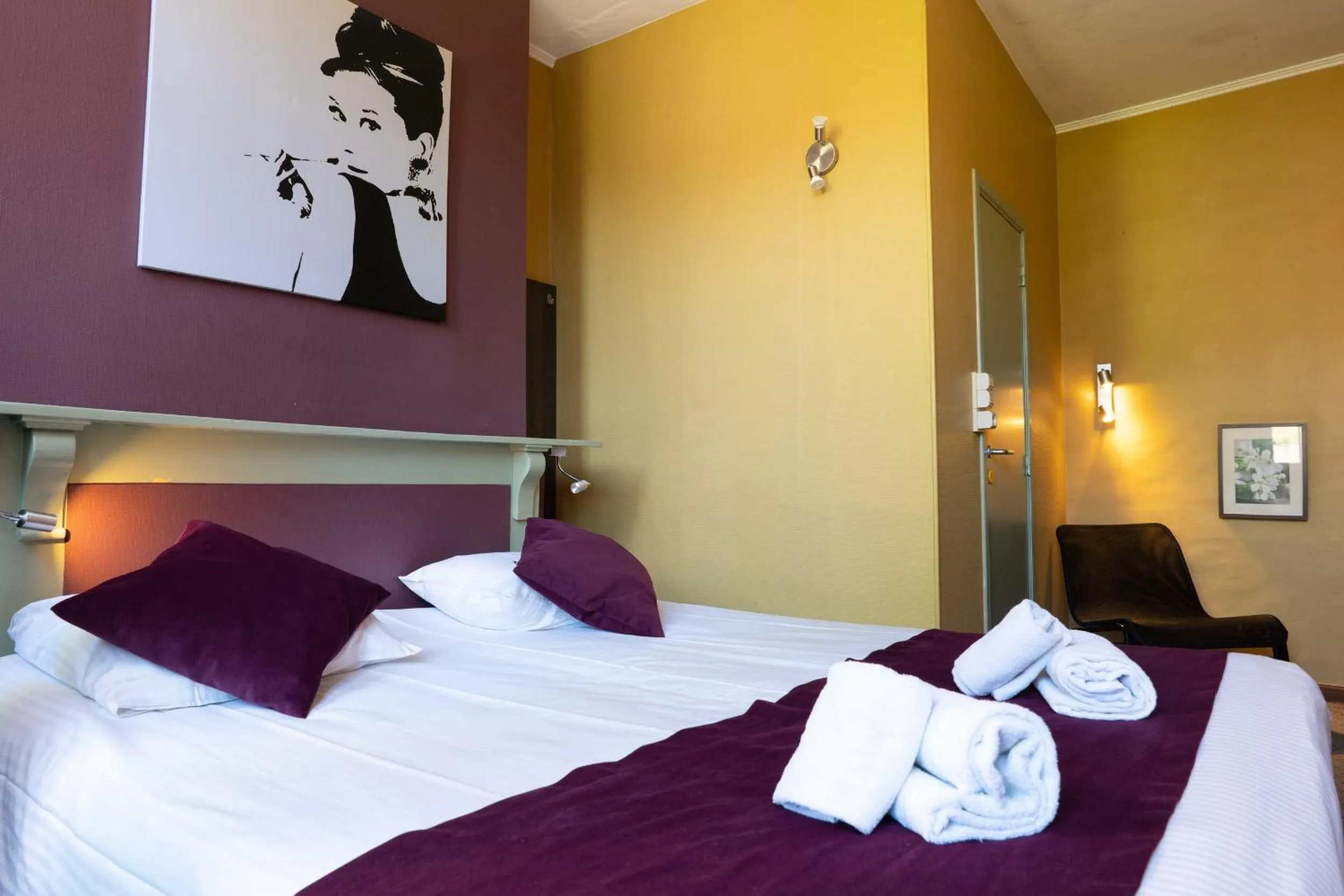 Bedroom, Bed in Flandria Hotel Gent Centrum