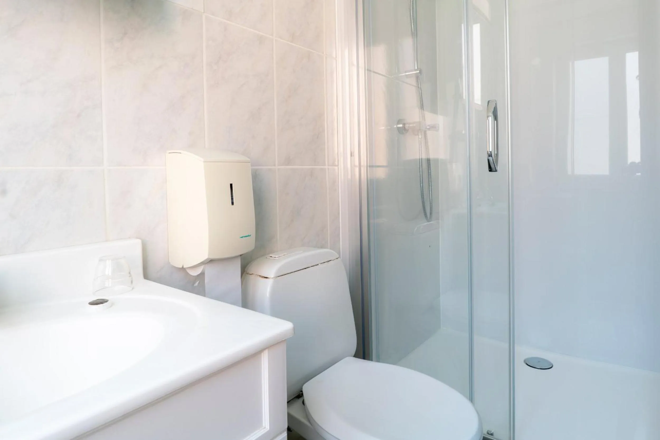 Twin Room with Bathroom in Flandria Hotel Gent Centrum