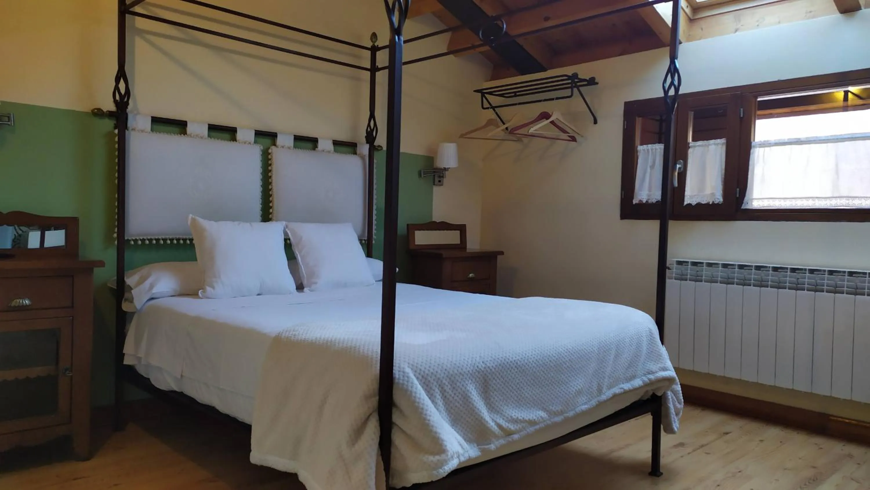Bed in Hotel Rural Cayetana