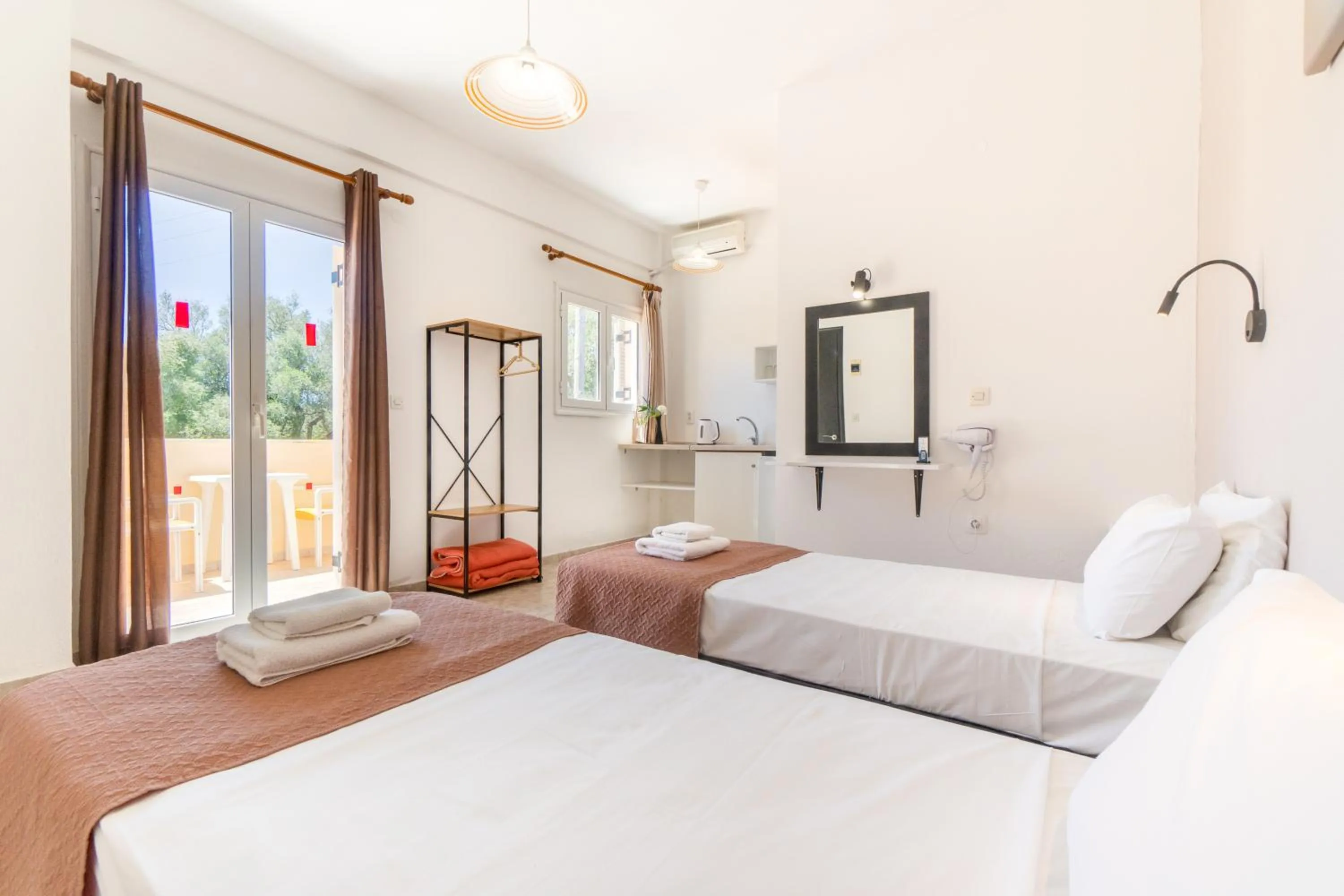 Twin Studio in Sandy Beach Complex - Annexe Building