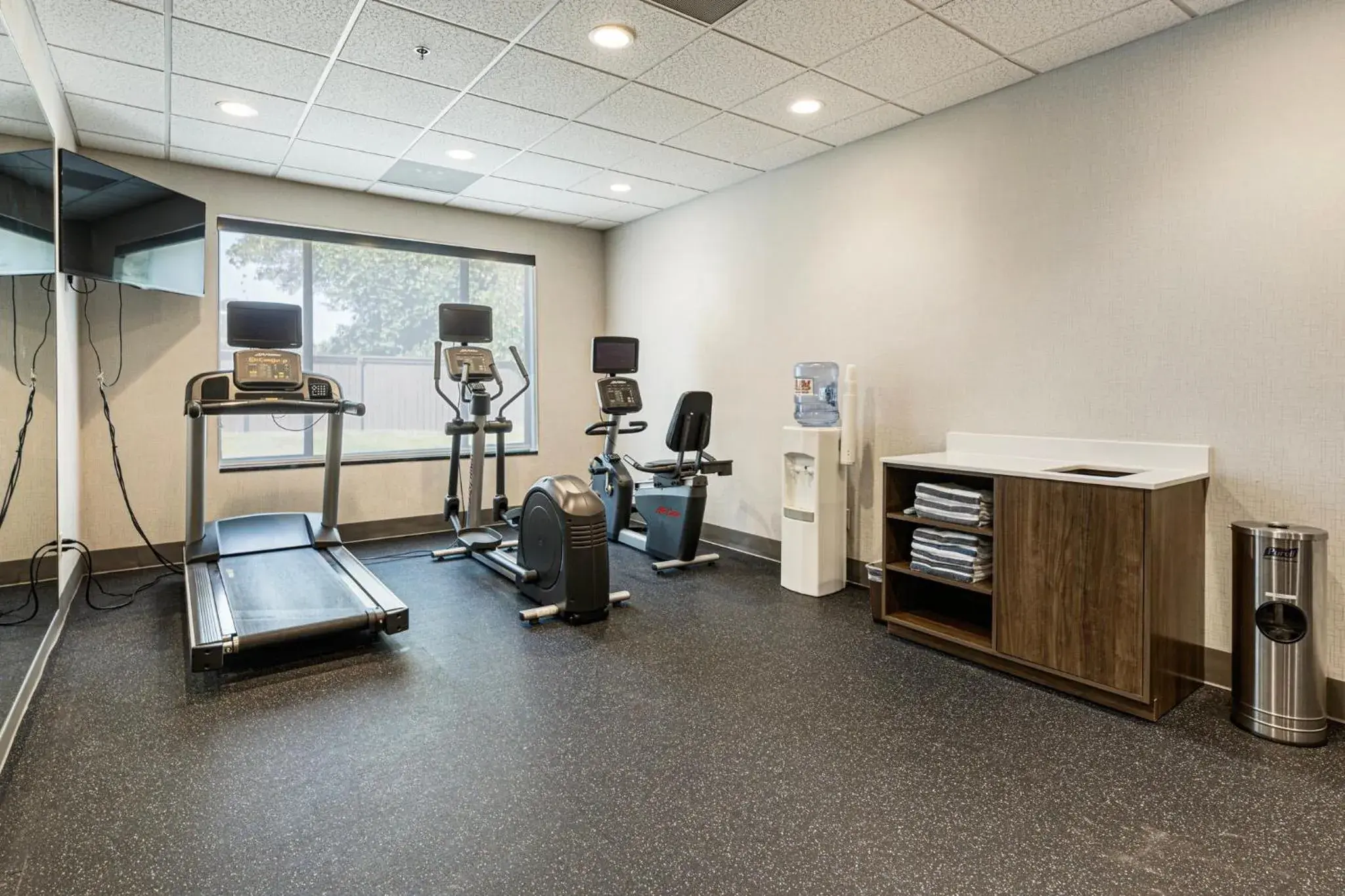 Fitness centre/facilities in Holiday Inn Express & Suites Buford NE - Lake Lanier by IHG Fitness centre/facilities in Holiday Inn Express & Suites Buford NE - Lake Lanier by IHG