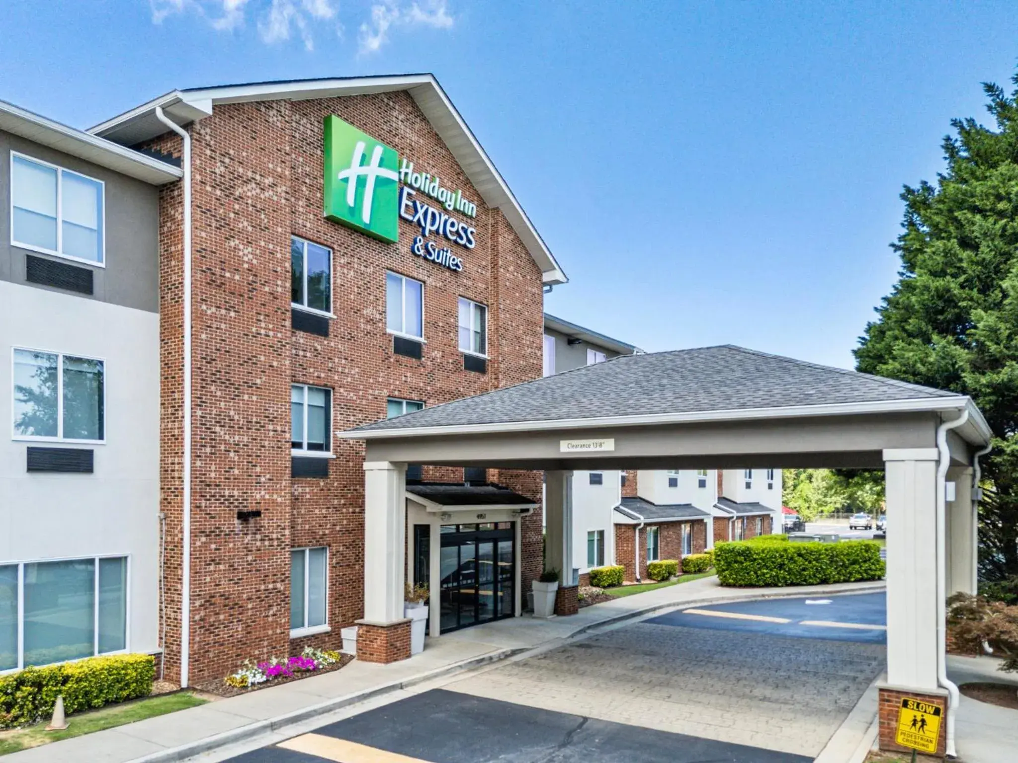 Property building in Holiday Inn Express & Suites Buford NE - Lake Lanier by IHG Property building in Holiday Inn Express & Suites Buford NE - Lake Lanier by IHG
