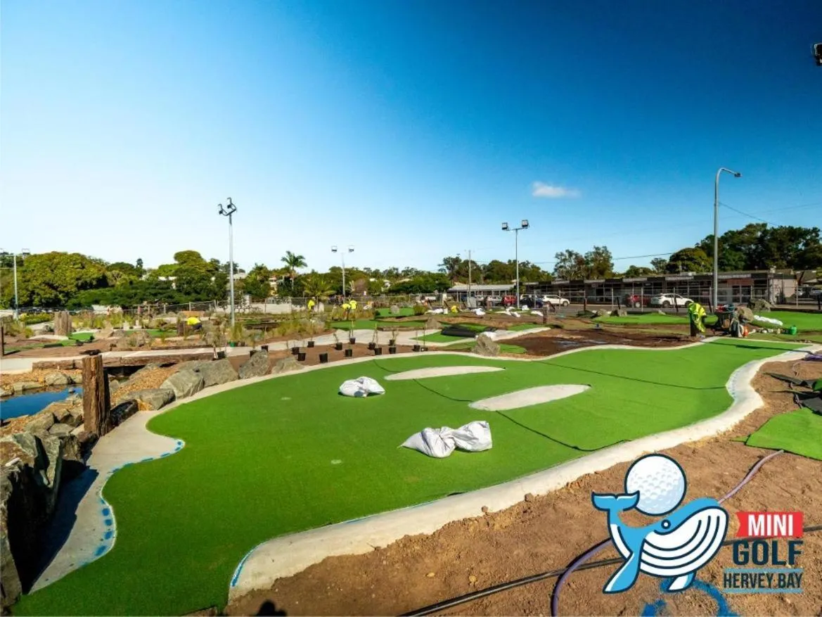 Minigolf in Santalina On Hervey Bay