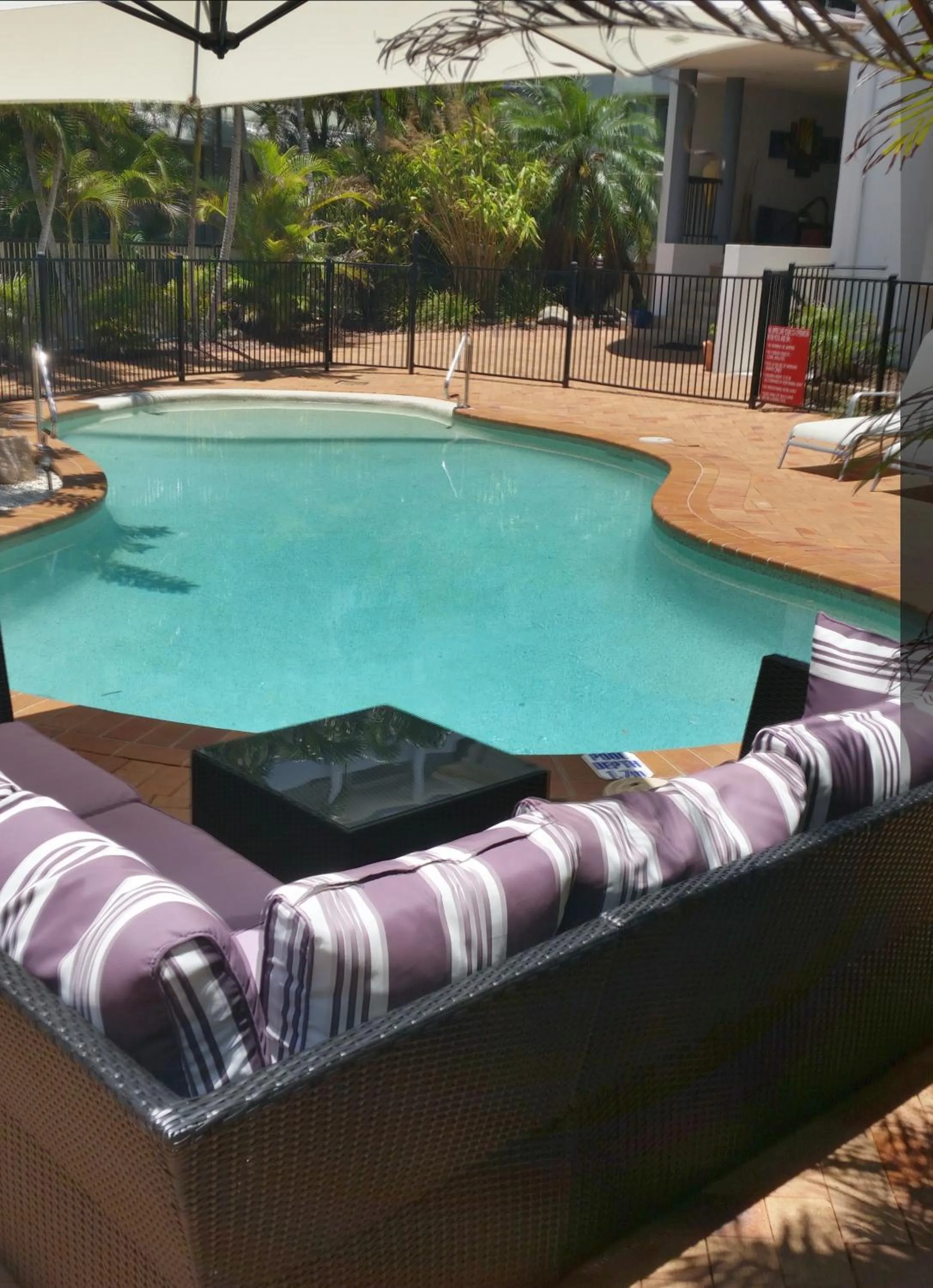 Swimming pool in Santalina On Hervey Bay